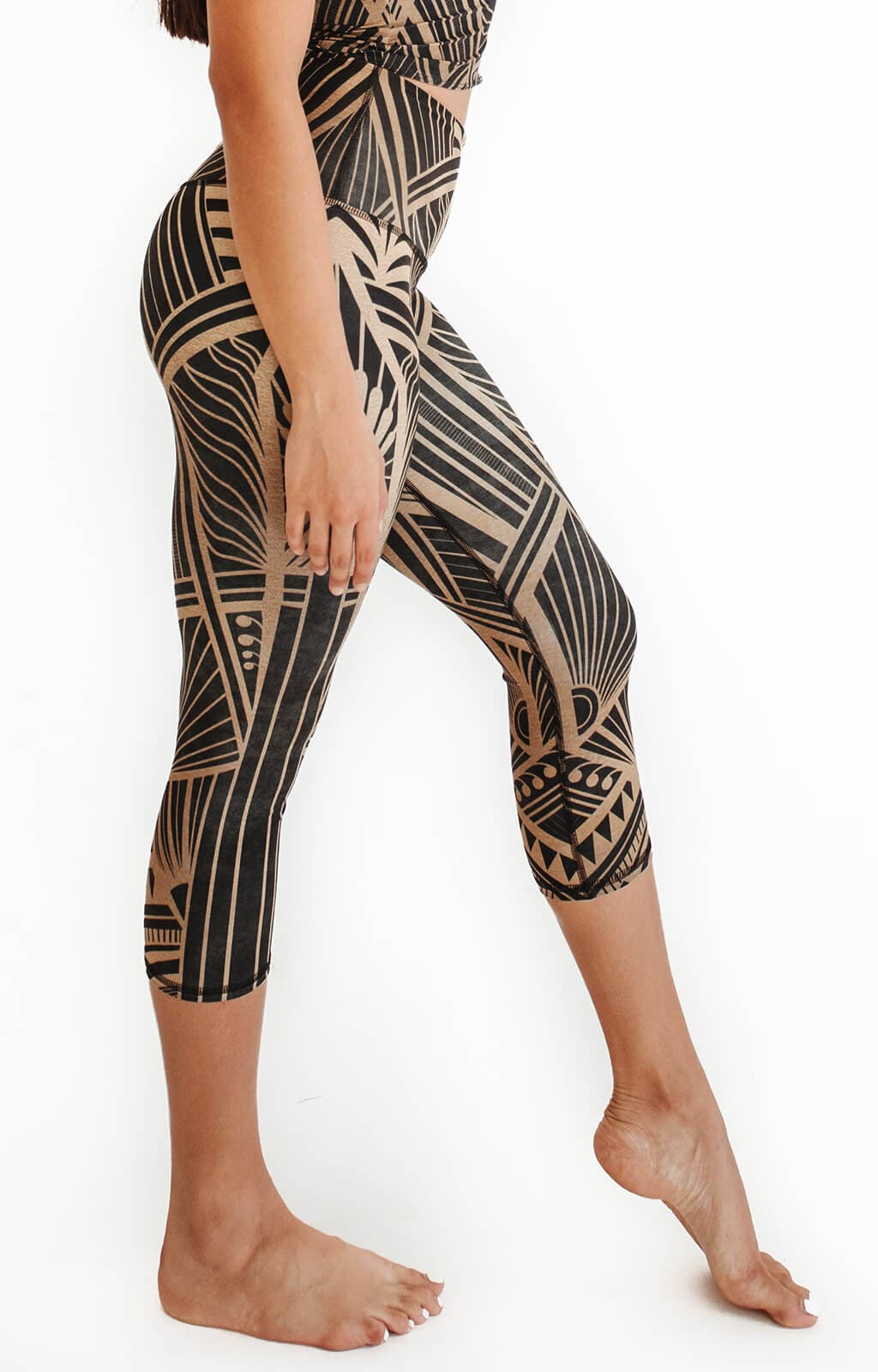Yoga Democracy Capri Legging - Elegant Empire