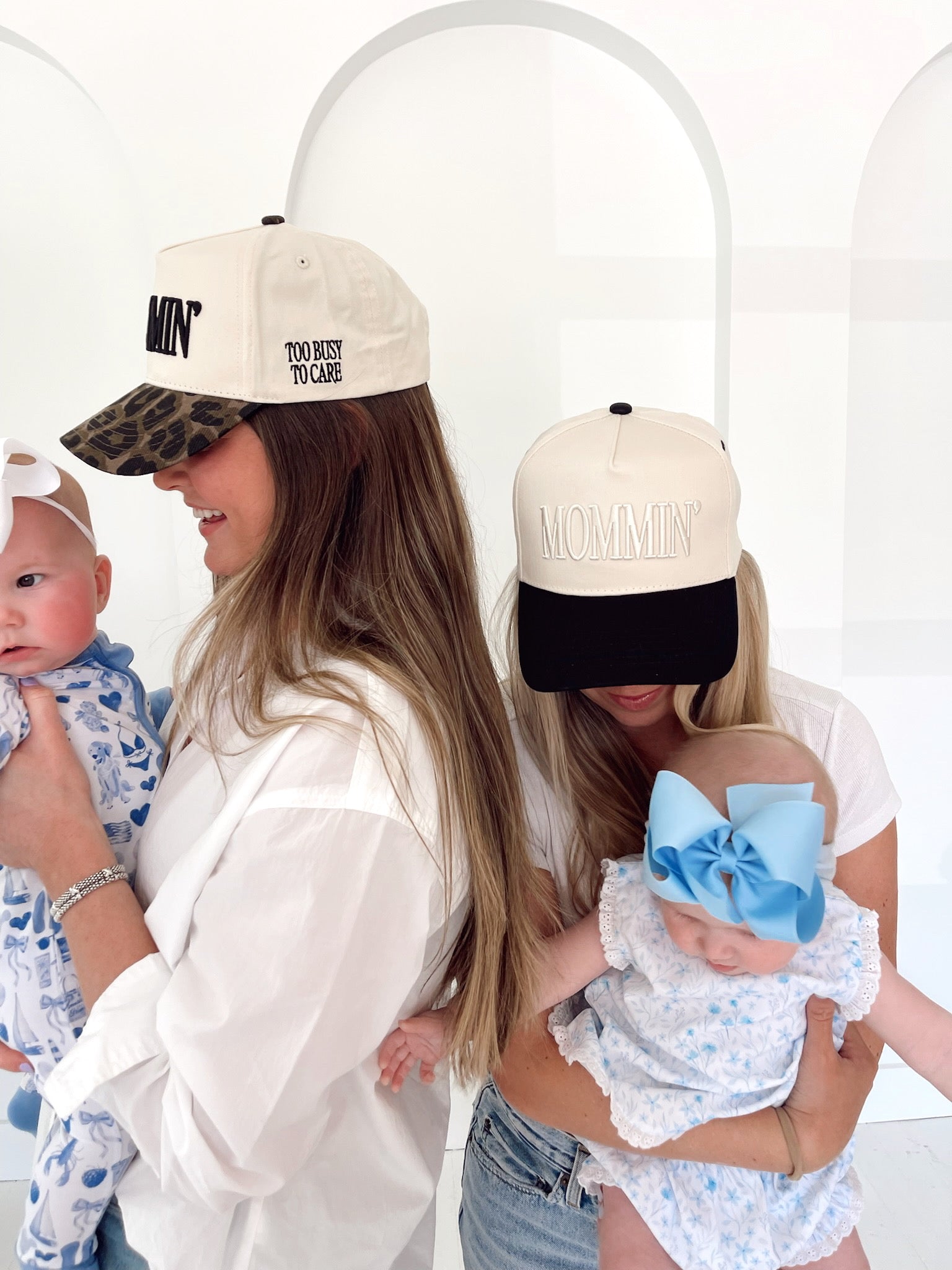 Mommin' - Vintage Trucker Hat