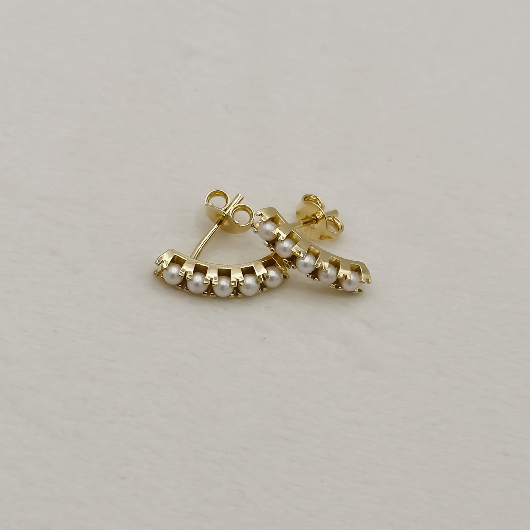 Rand Designs Millie Pearl Stud Earrings
