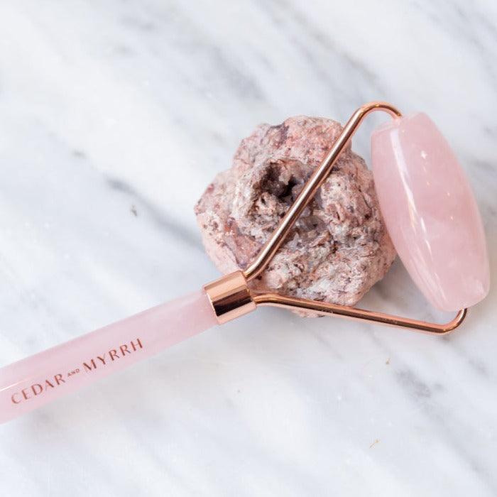 CEDAR AND MYRRH Rose Quartz Facial Roller