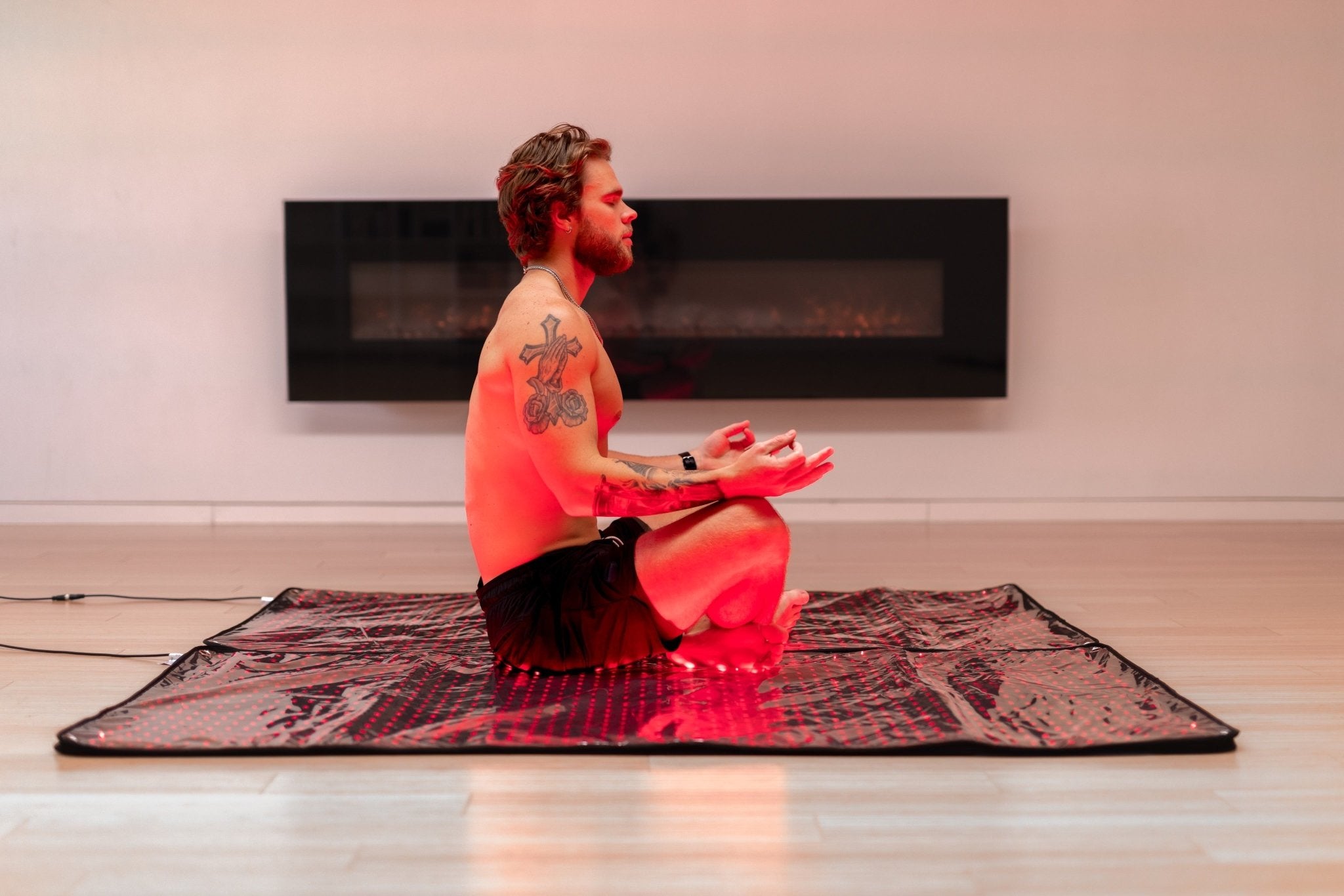 BioLight Cocoon - 360 - Degree Red Light Therapy Pod with Flexible Design for Home Wellness