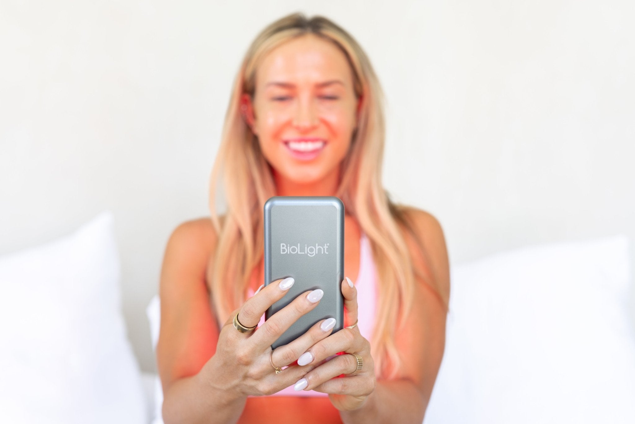 BioLight Glow: Portable Red Light Therapy Device - Slimmest Handheld Solution for On - the - Go Relief