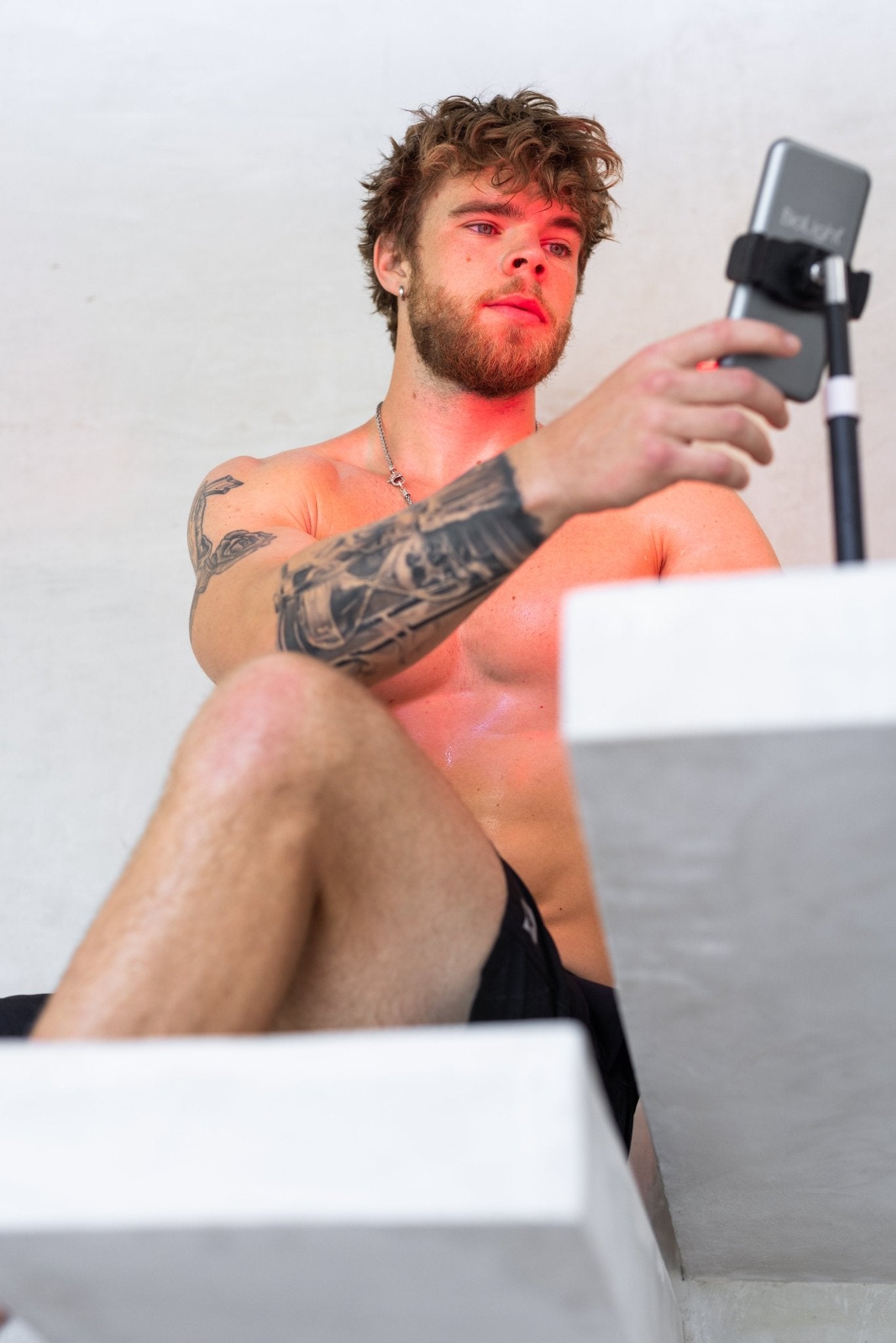 BioLight Glow: Portable Red Light Therapy Device - Slimmest Handheld Solution for On - the - Go Relief