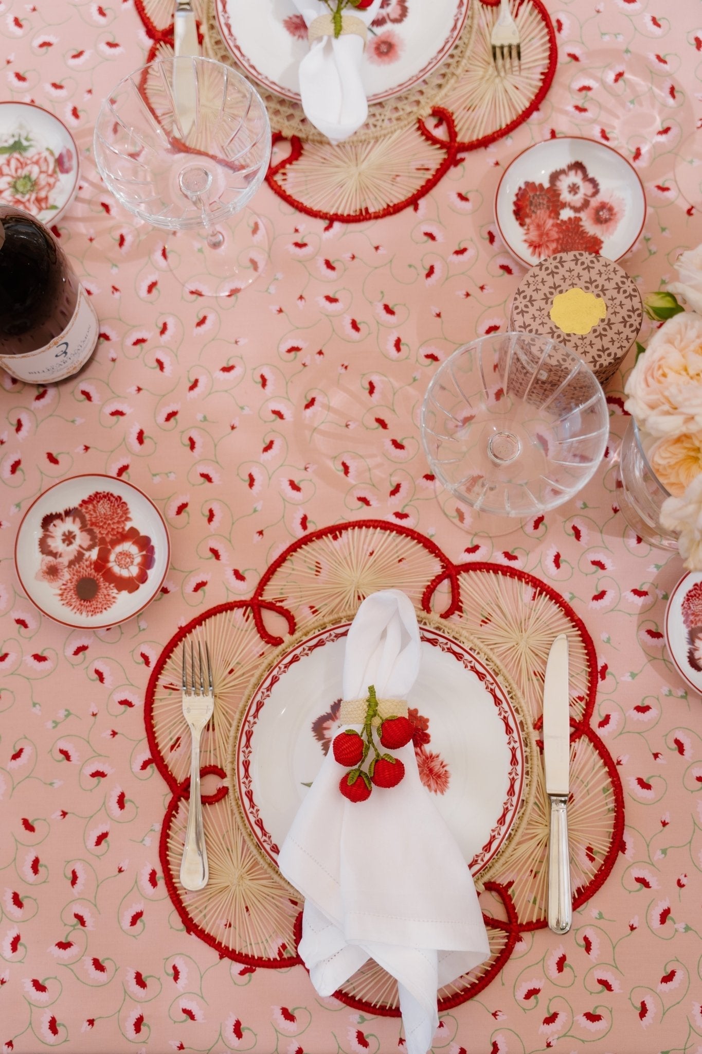 Casa Stilo La Leccia Tablecloth in Dark Pink