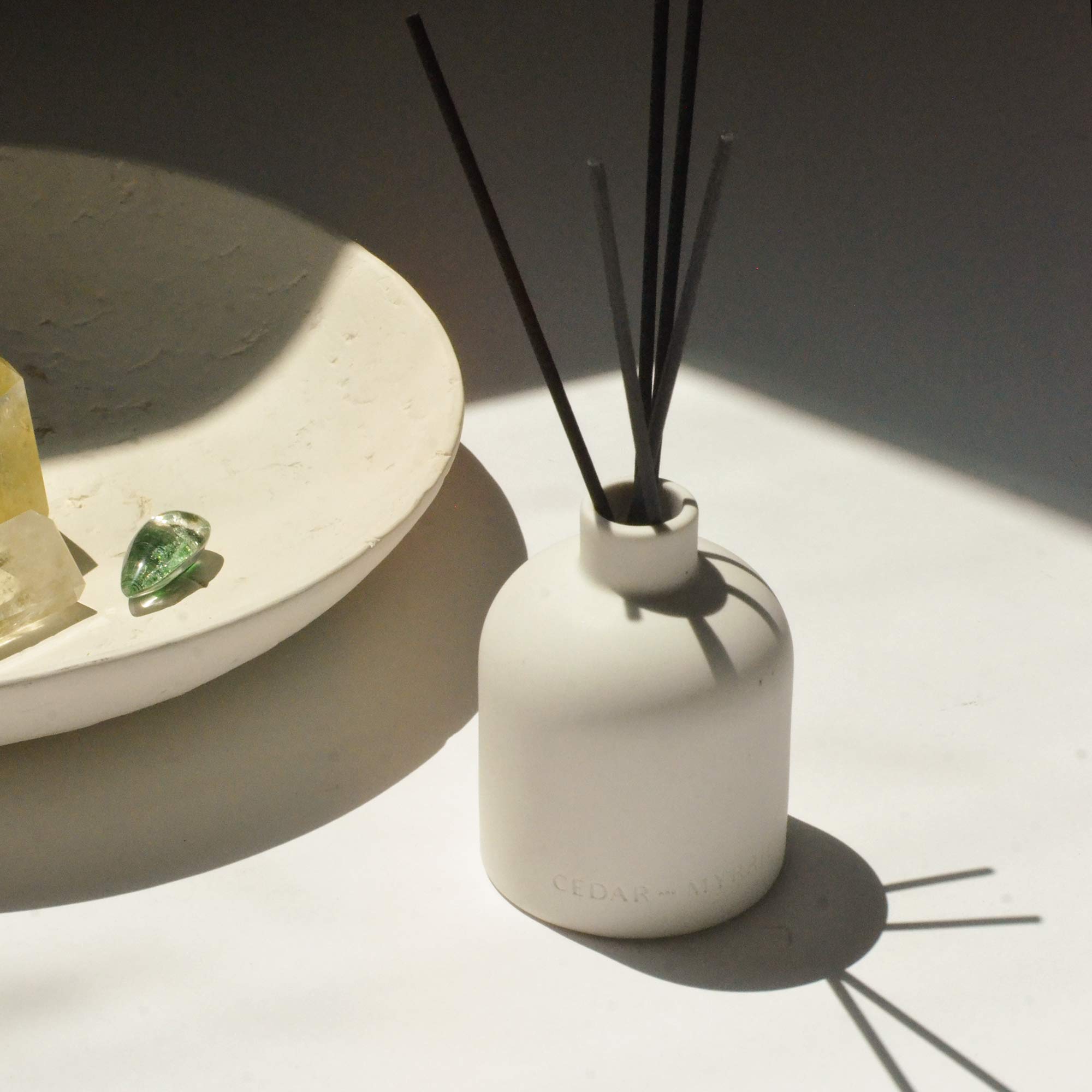 CEDAR AND MYRRH Deep Breath Reed Diffuser