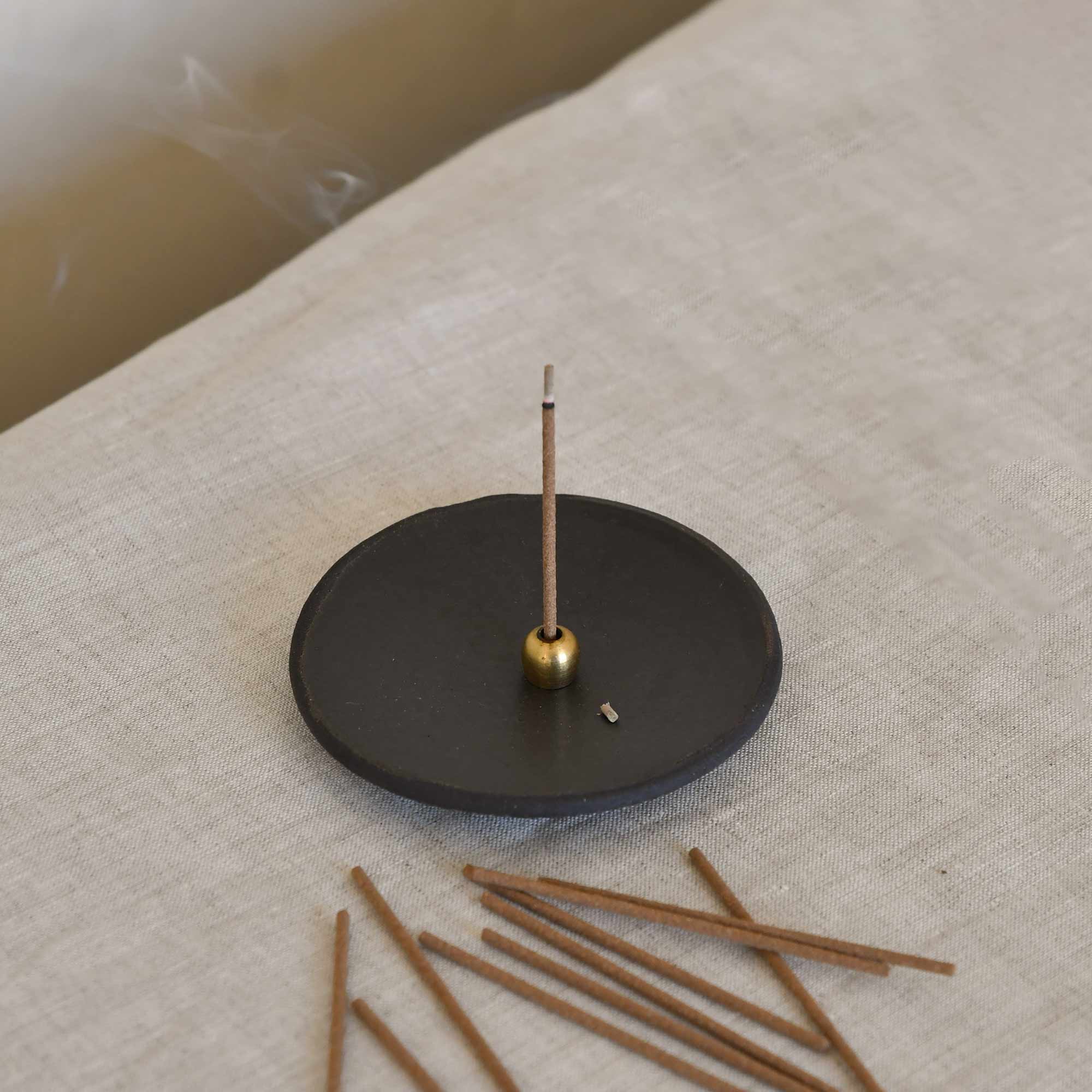 CEDAR AND MYRRH Ellipse Brass Incense Holder
