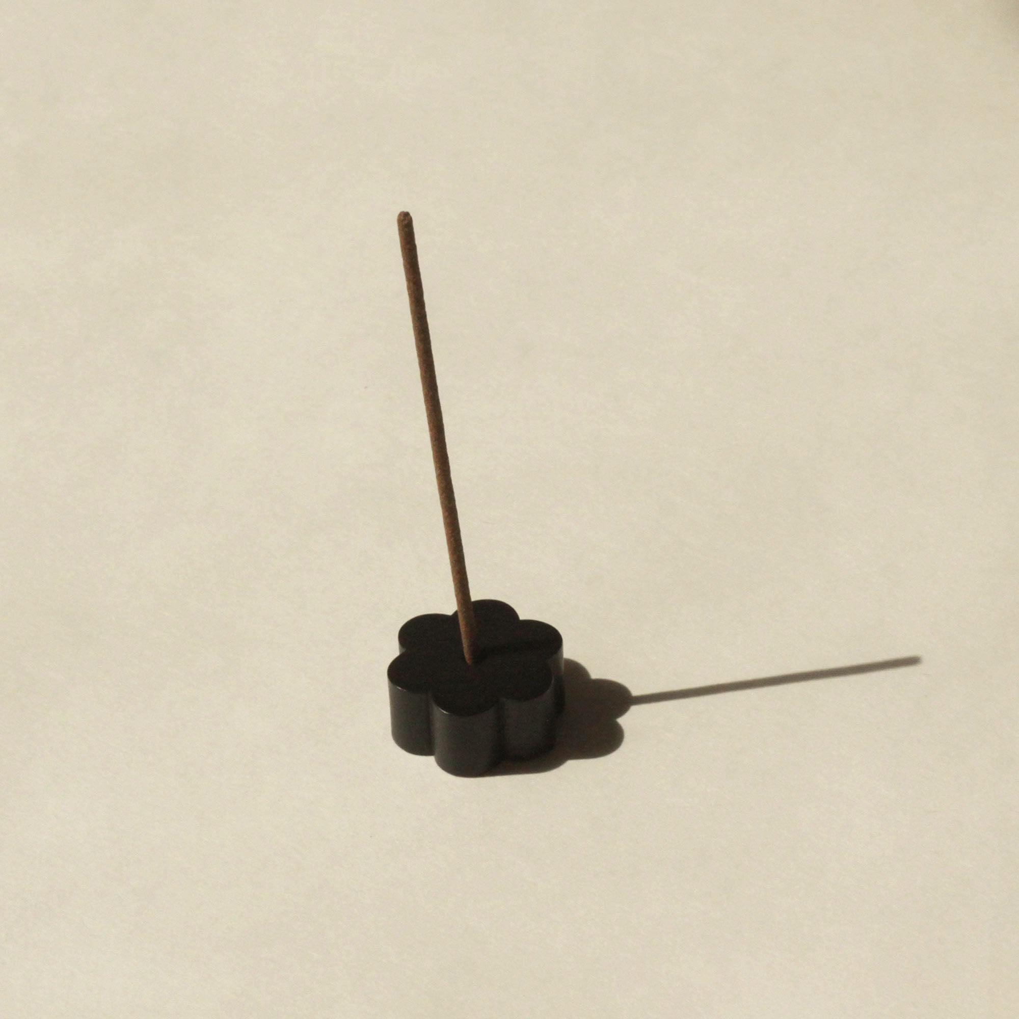 CEDAR AND MYRRH Flower Black Brass Incense Holder