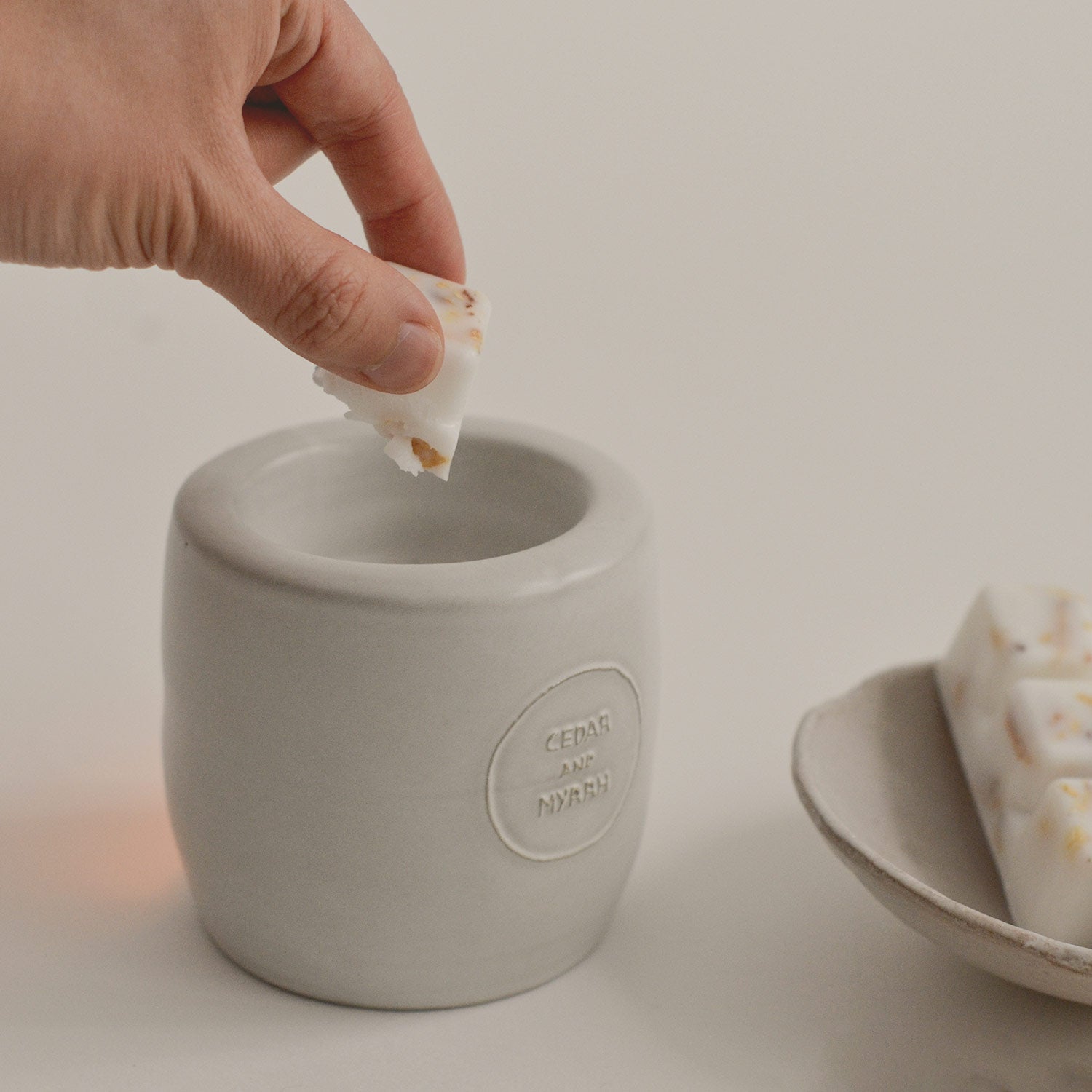 CEDAR AND MYRRH Natural Palo Santo Scented Wax Melts | 6 Cubes