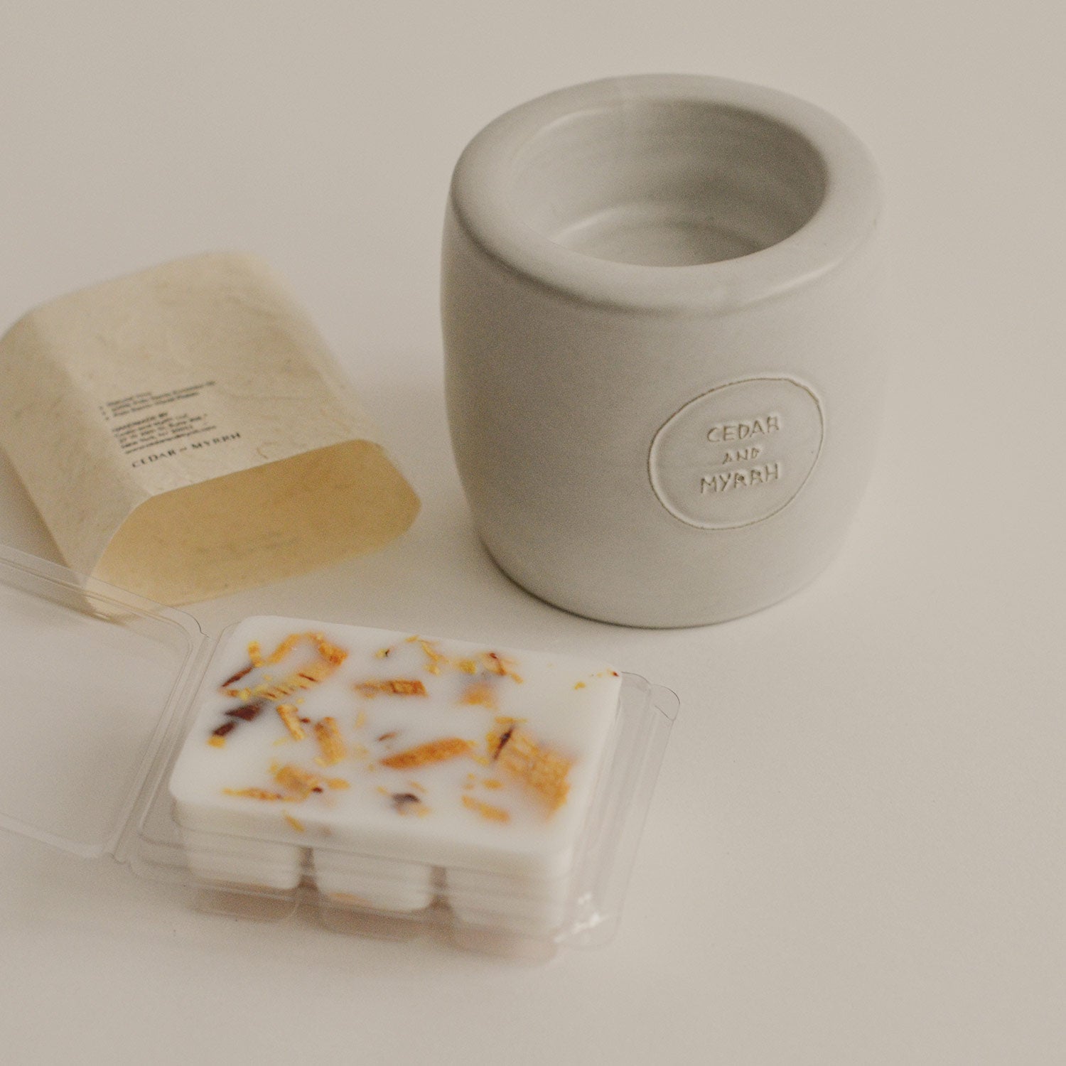 CEDAR AND MYRRH Natural Palo Santo Scented Wax Melts | 6 Cubes