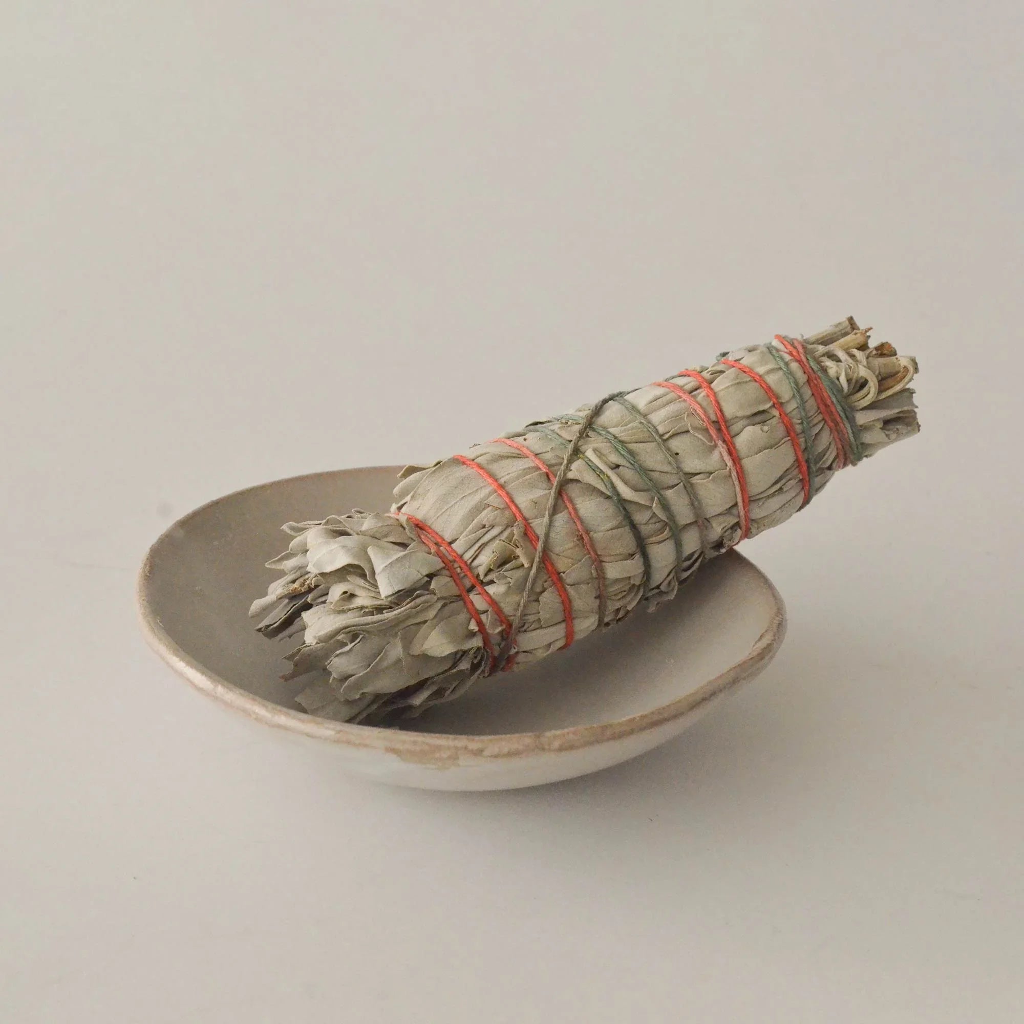CEDAR AND MYRRH Organic White Sage Smudge Stick - Medium