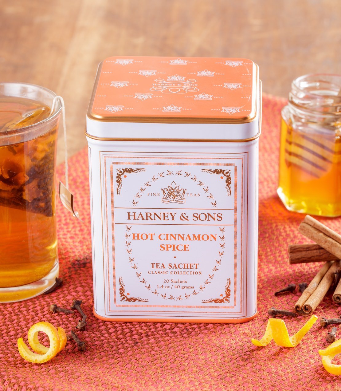 Harney & Sons Fine Teas Hot Cinnamon Spice, Classic Tin of 20 Sachets