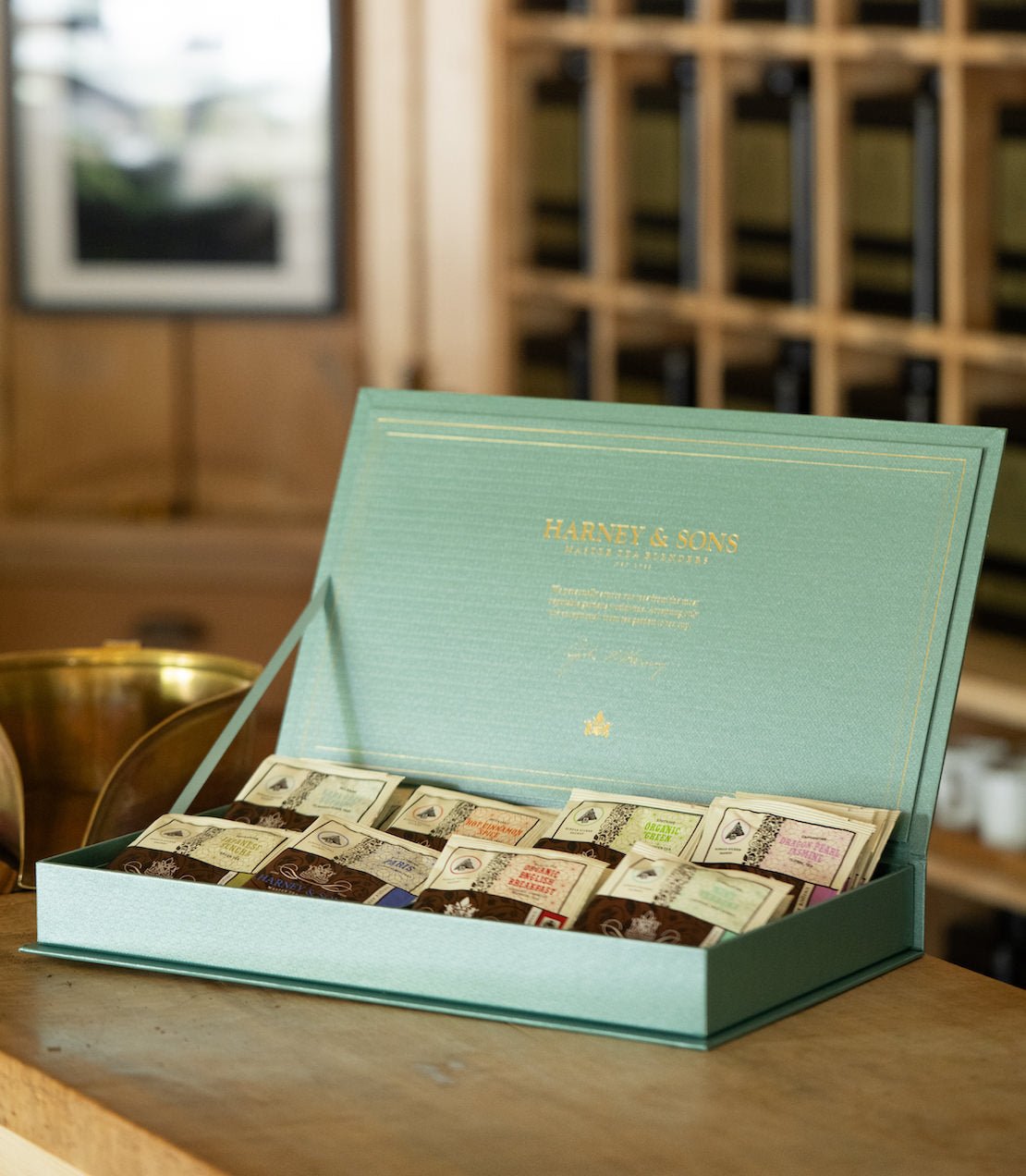 Harney & Sons Fine Teas Tea Chest Featuring Eight Teas (Assorted)