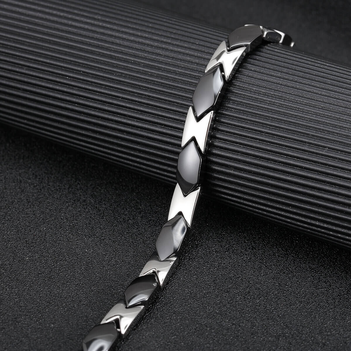 HealthyLine Ceramic and Stainless Steel Energy 4 - in - 1. Black & Silver Color. Model CEB006S