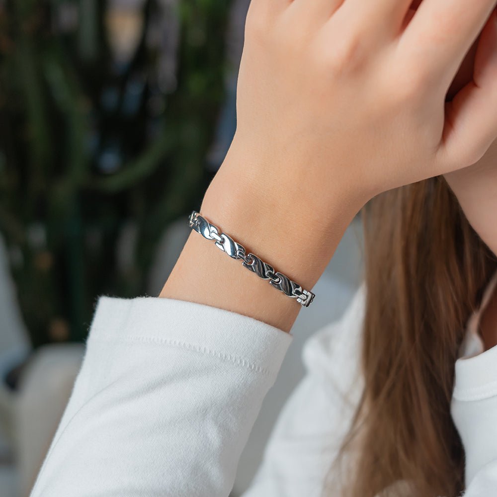 HealthyLine Stainless Steel Energy Bracelet 4 - in - 1. Silver color. Model B0035S - 4 - 215