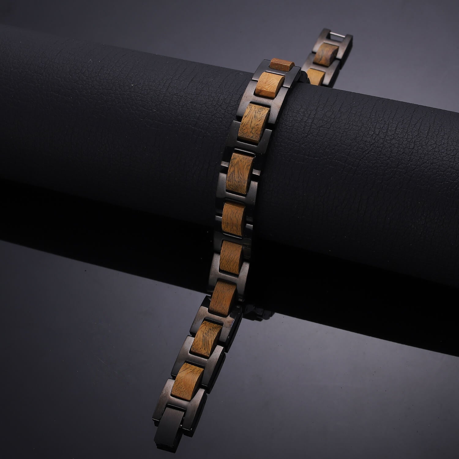 HealthyLine Wood and Stainless Steel Magnetic Bracelet. 2 Colors available. Model WB010