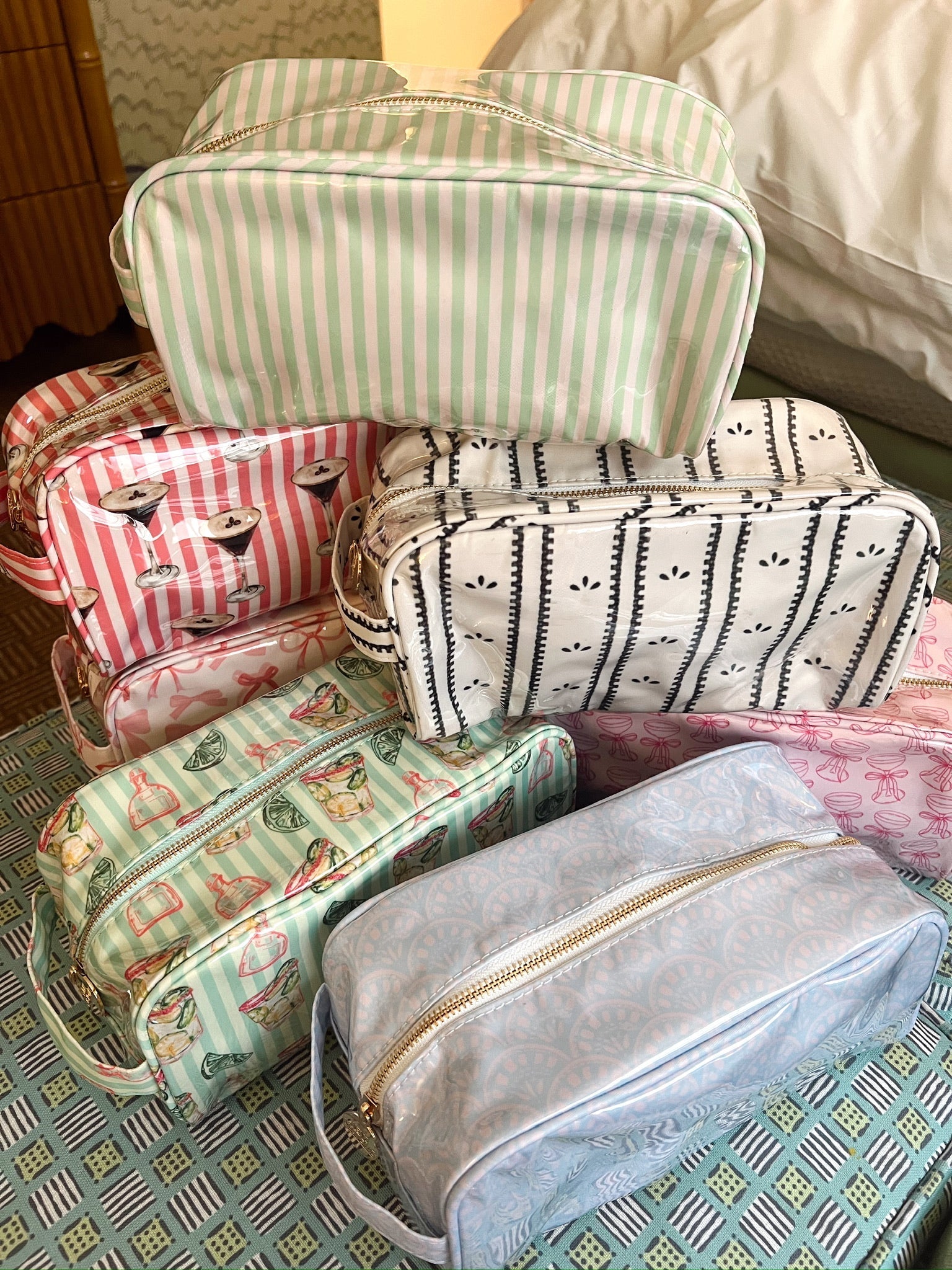 KenzKustomz Clear Coat Toiletry Dopp Kit