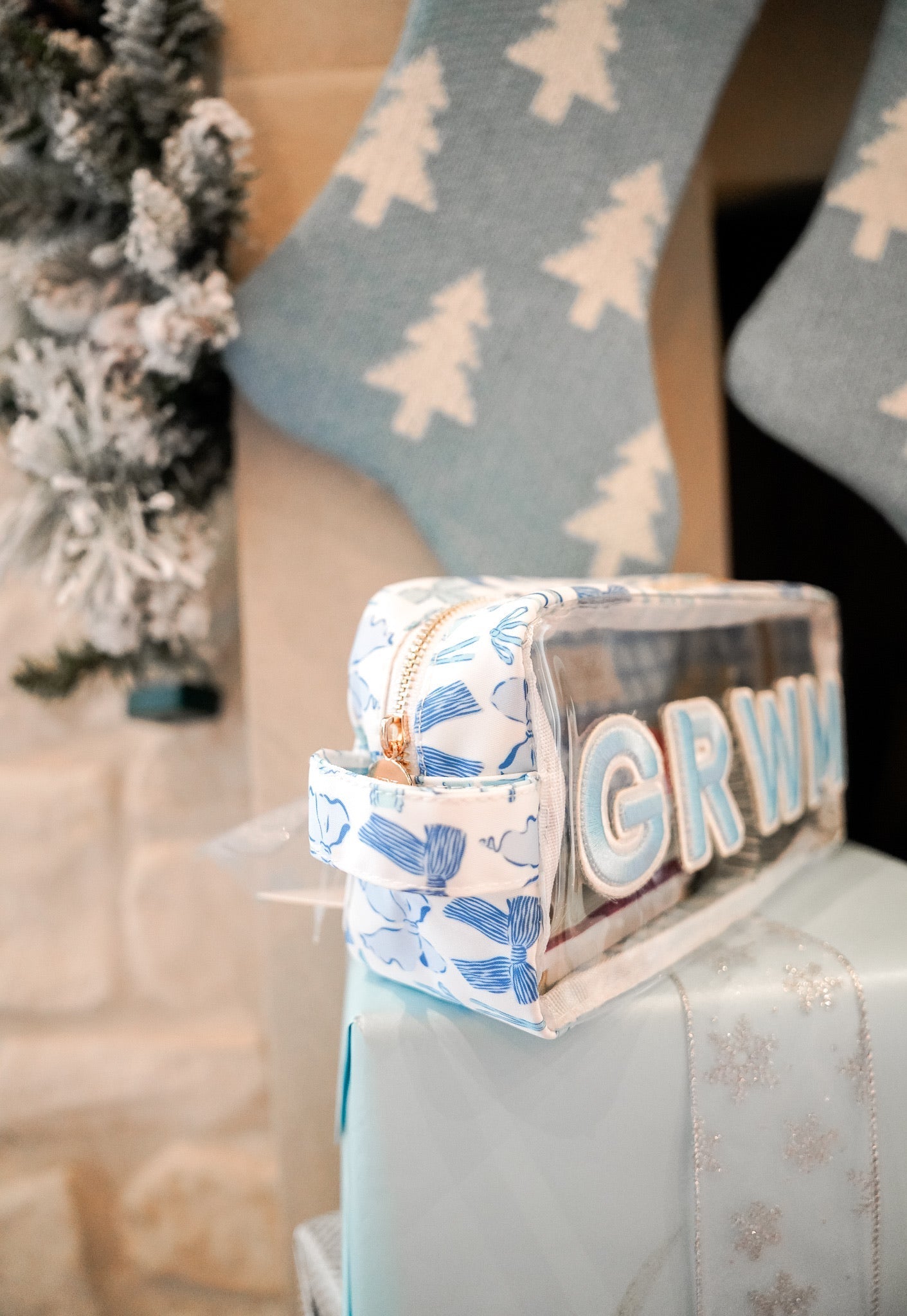 KenzKustomz GRWM - Blue Bows Clear Large Makeup Bag