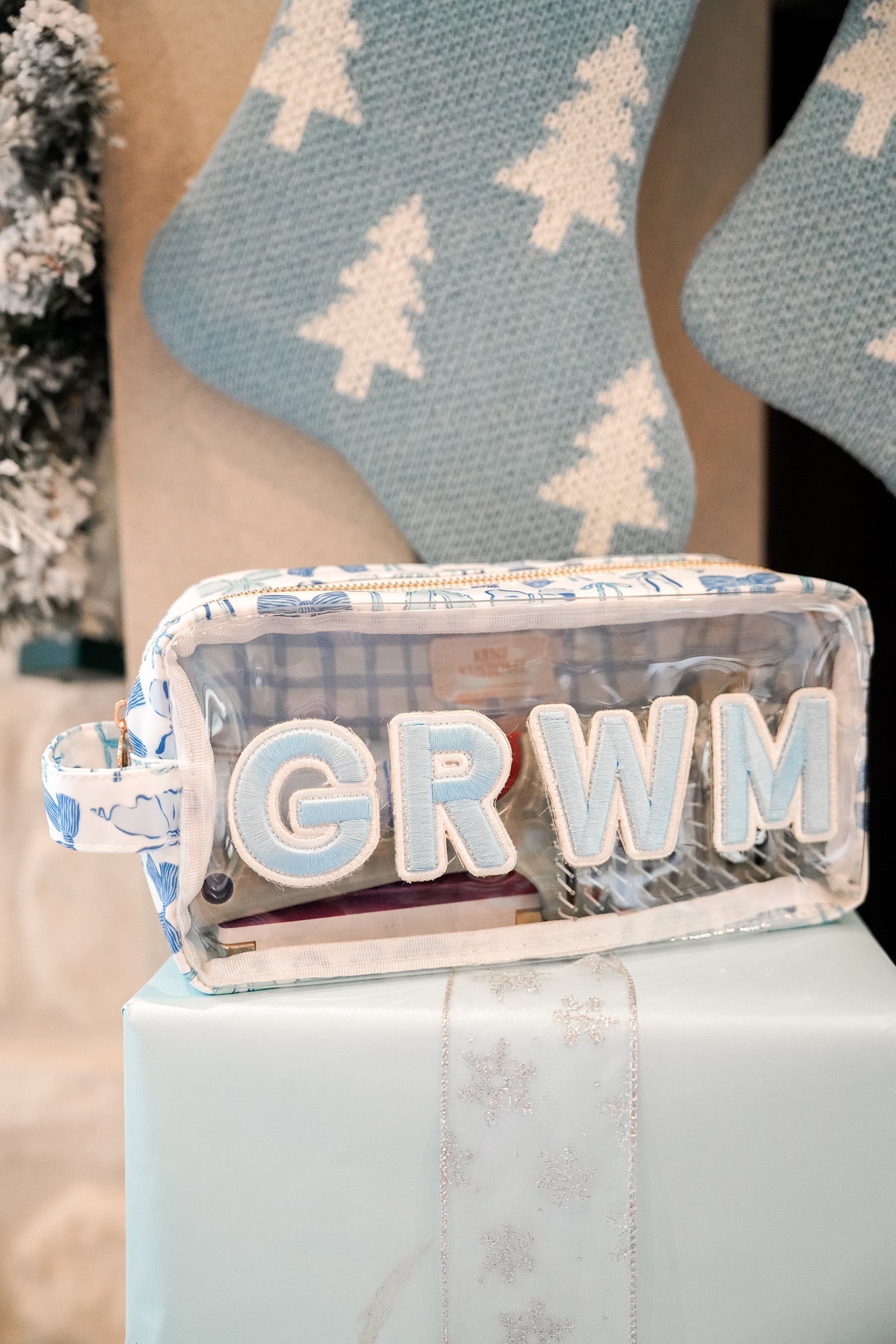 KenzKustomz GRWM - Blue Bows Clear Large Makeup Bag