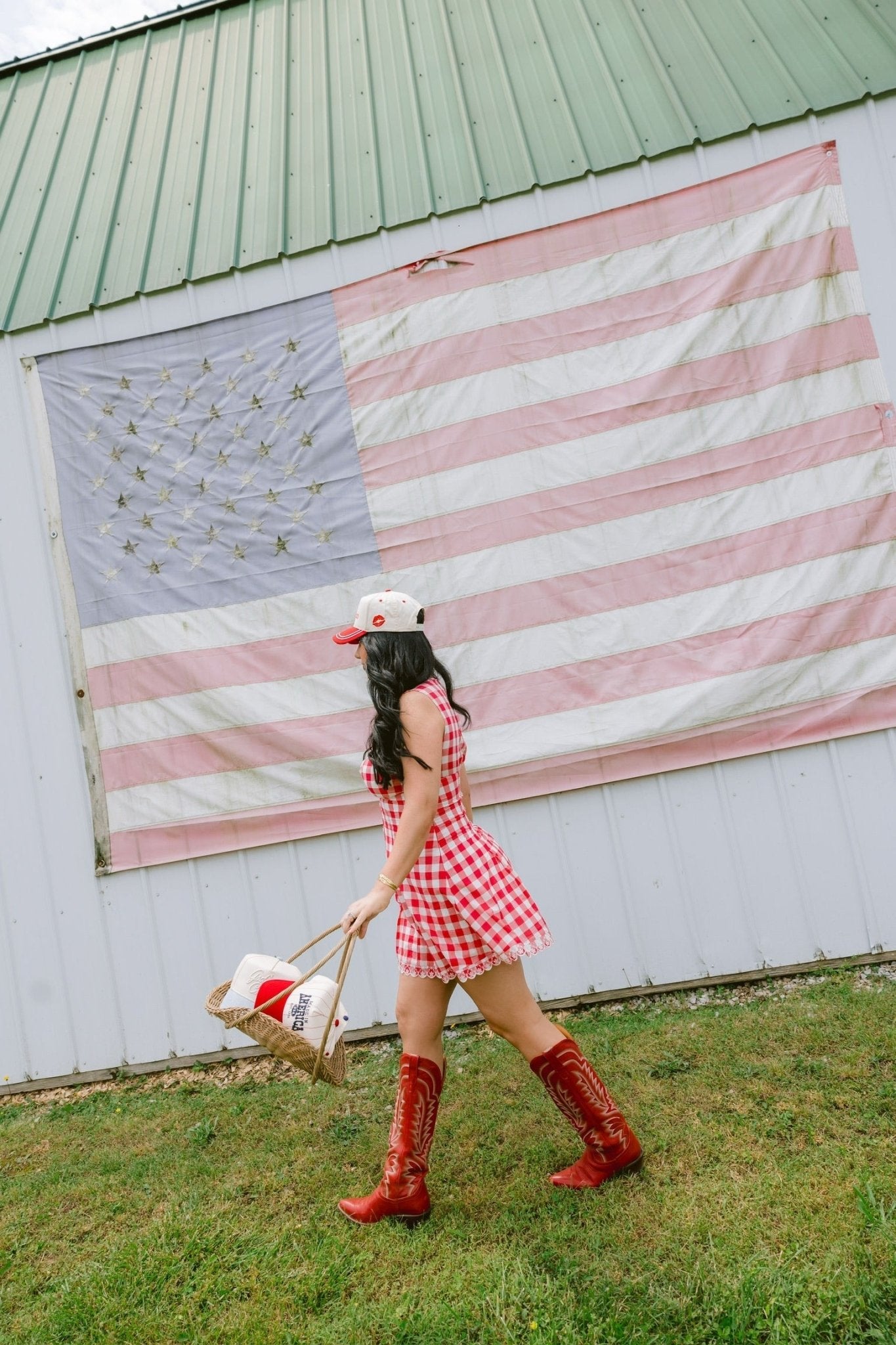 KenzKustomz Kiss me I'm American - Red Vintage Trucker Hat