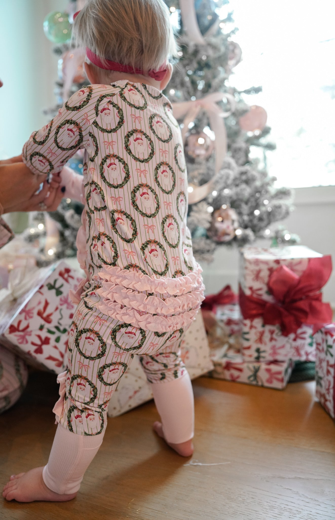 KenzKustomz Pink Santa - Ribbed Bamboo Sleeper