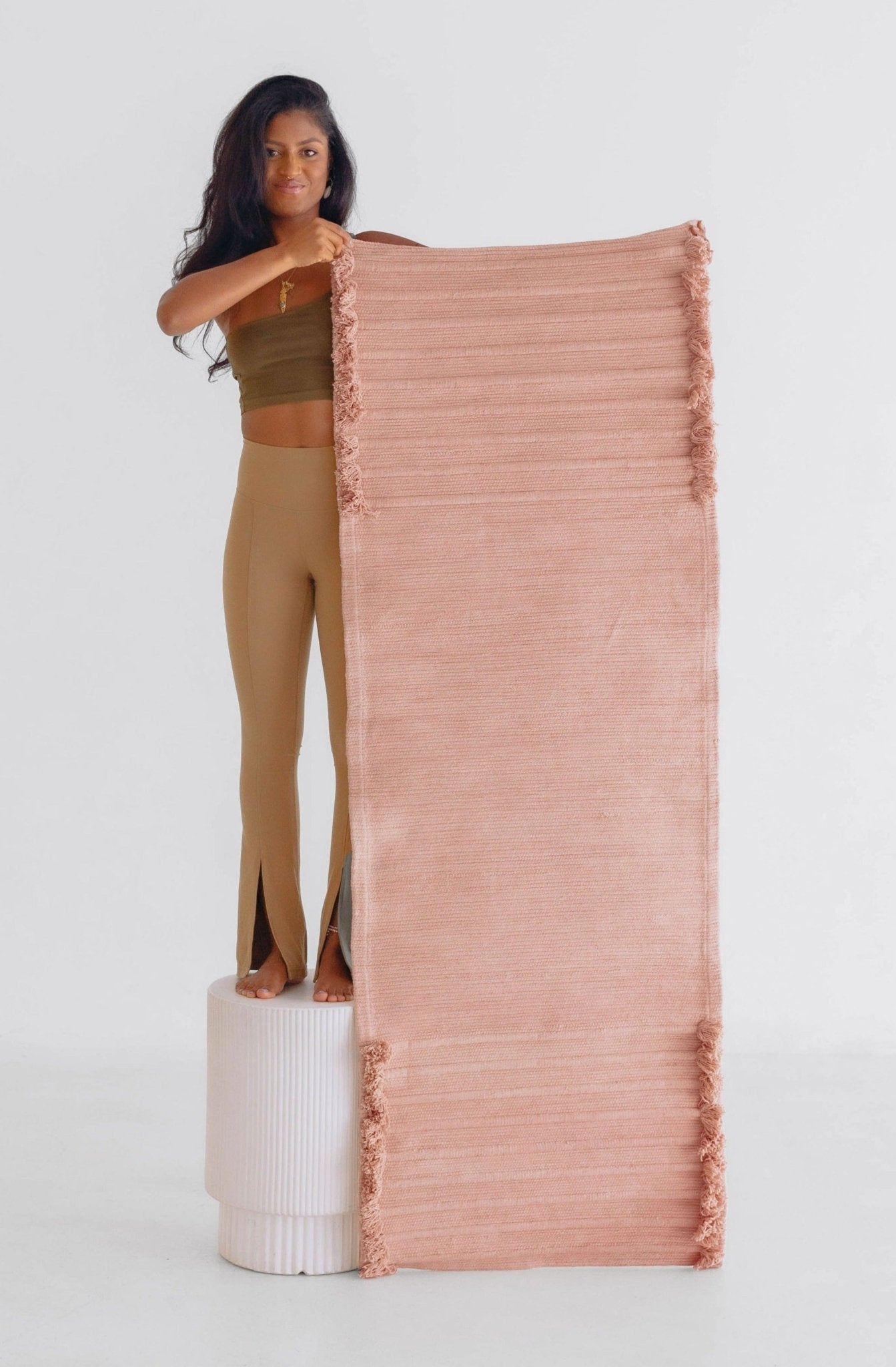 okoliving Rose Quartz - Naturally Dyed Herbal Yoga Mat