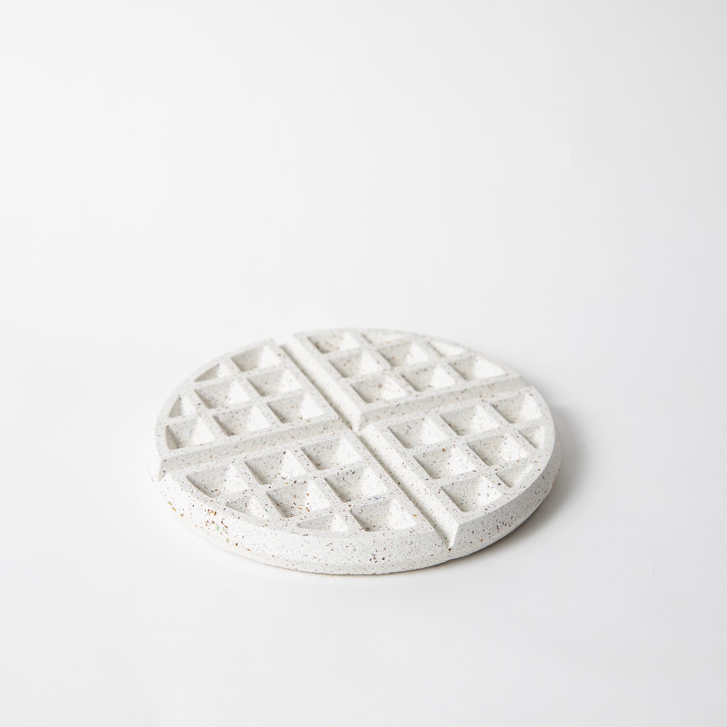 Pretti.Cool Waffle Trivet | White Terrazzo