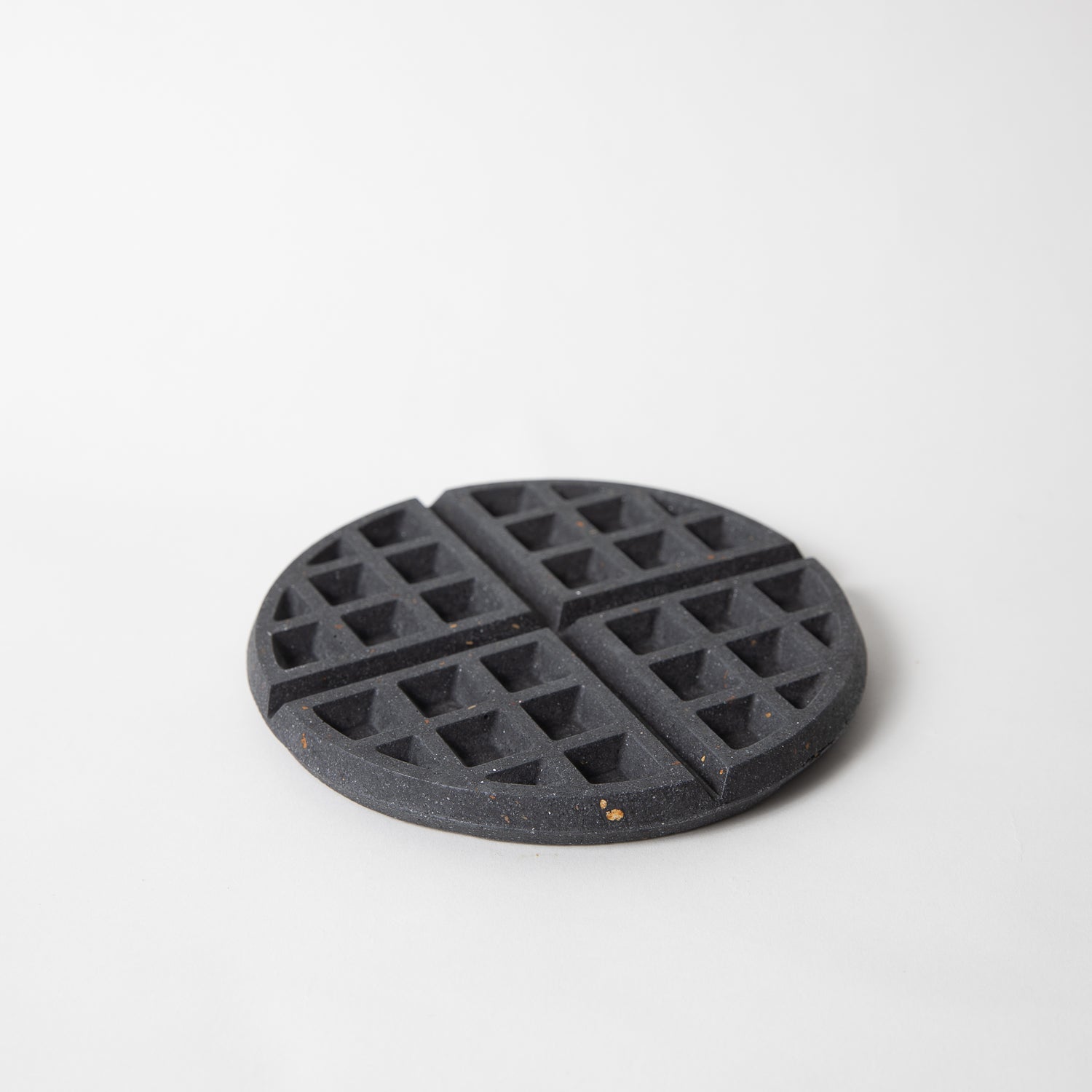 Pretti.Cool Waffle Trivet | Black Terrazzo