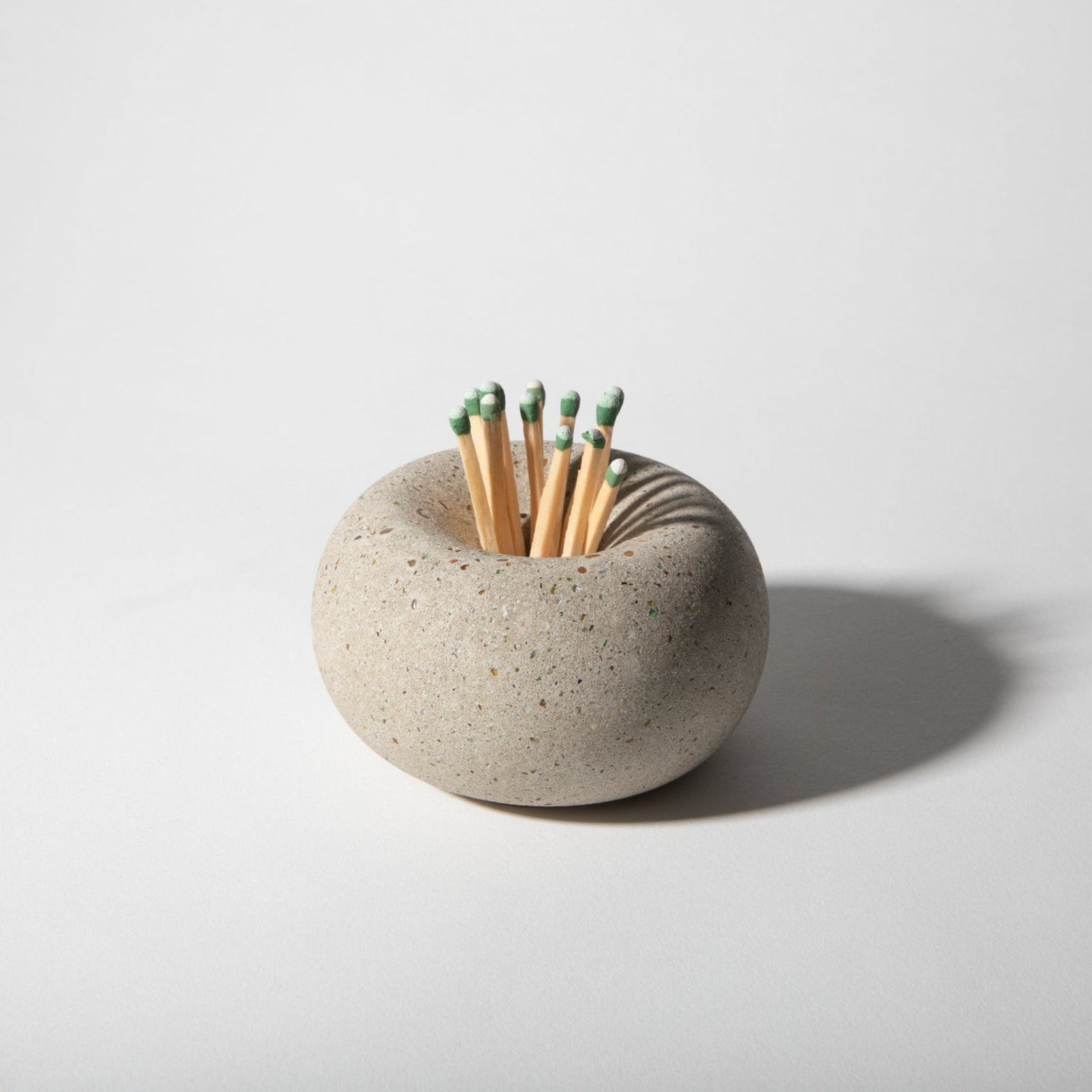 Pretti.Cool Bubble Matchstick / Palo Santo Holder | Natural Terrazzo