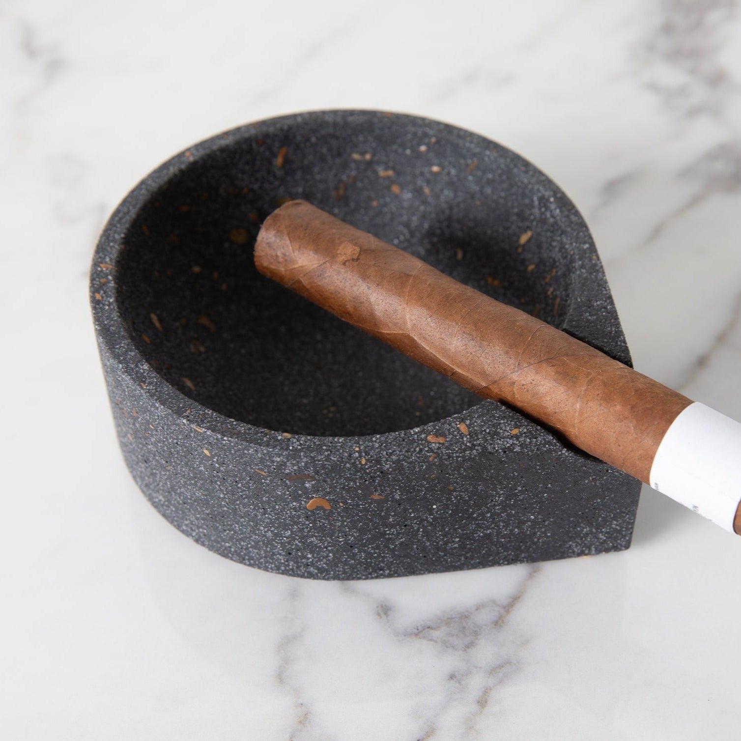 Pretti.Cool Cigar Ashtray | Black Terrazzo