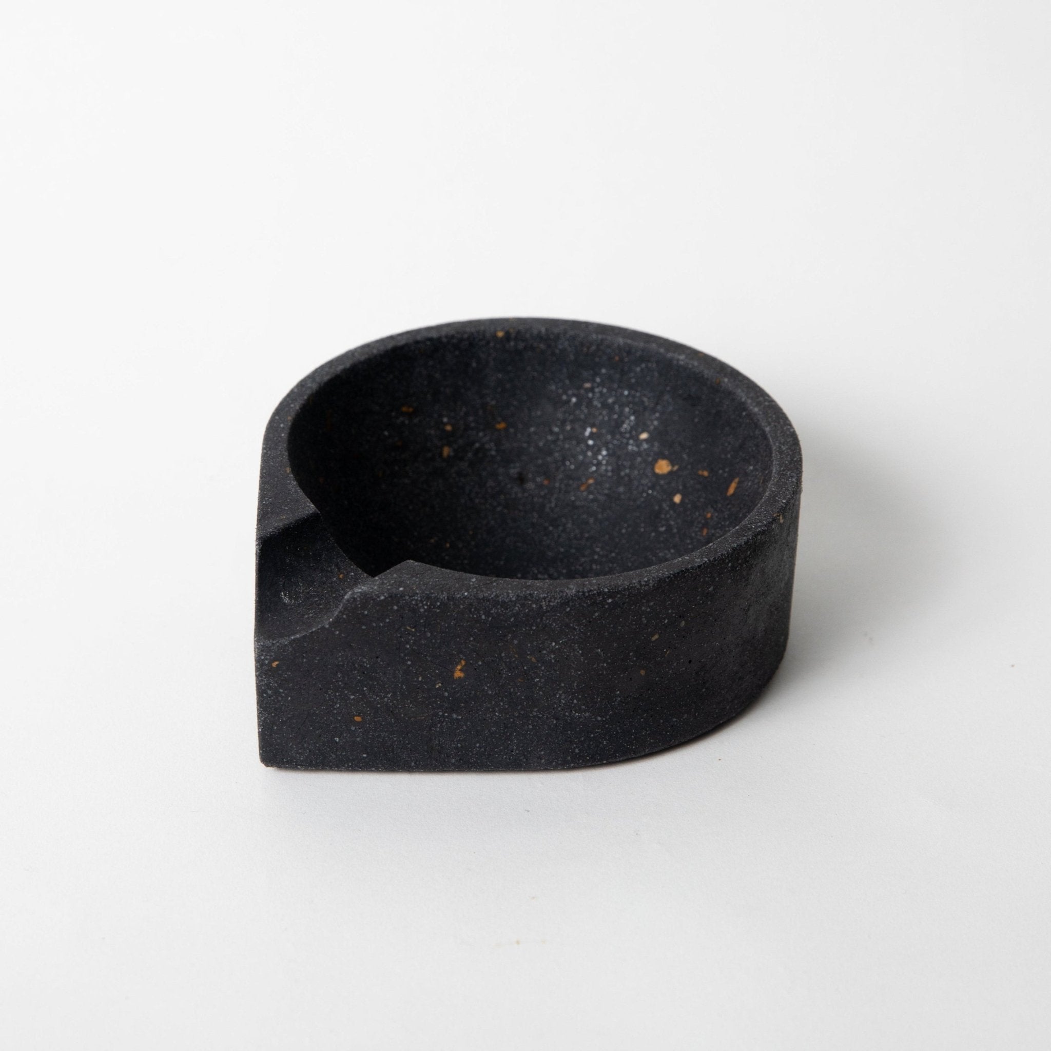 Pretti.Cool Cigar Ashtray | Black Terrazzo