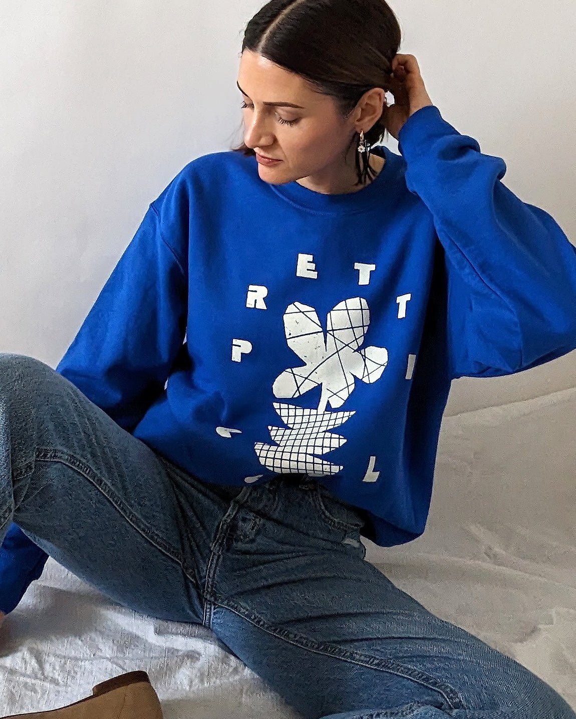 Pretti.Cool Flowers Crewneck