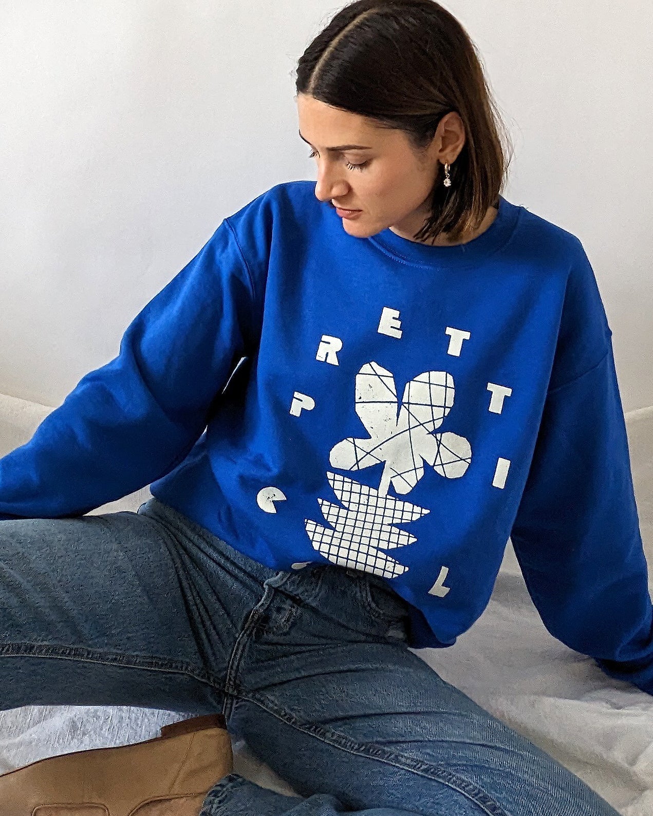 Pretti.Cool Flowers Crewneck