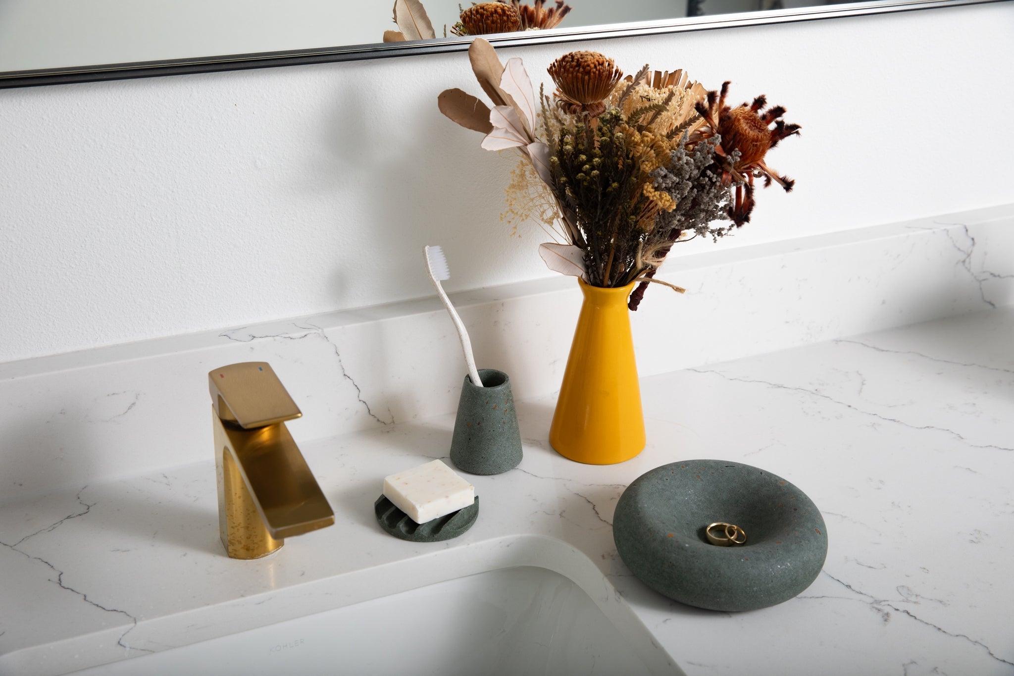 Pretti.Cool Mini Soap Dish | Dark Green Terrazzo