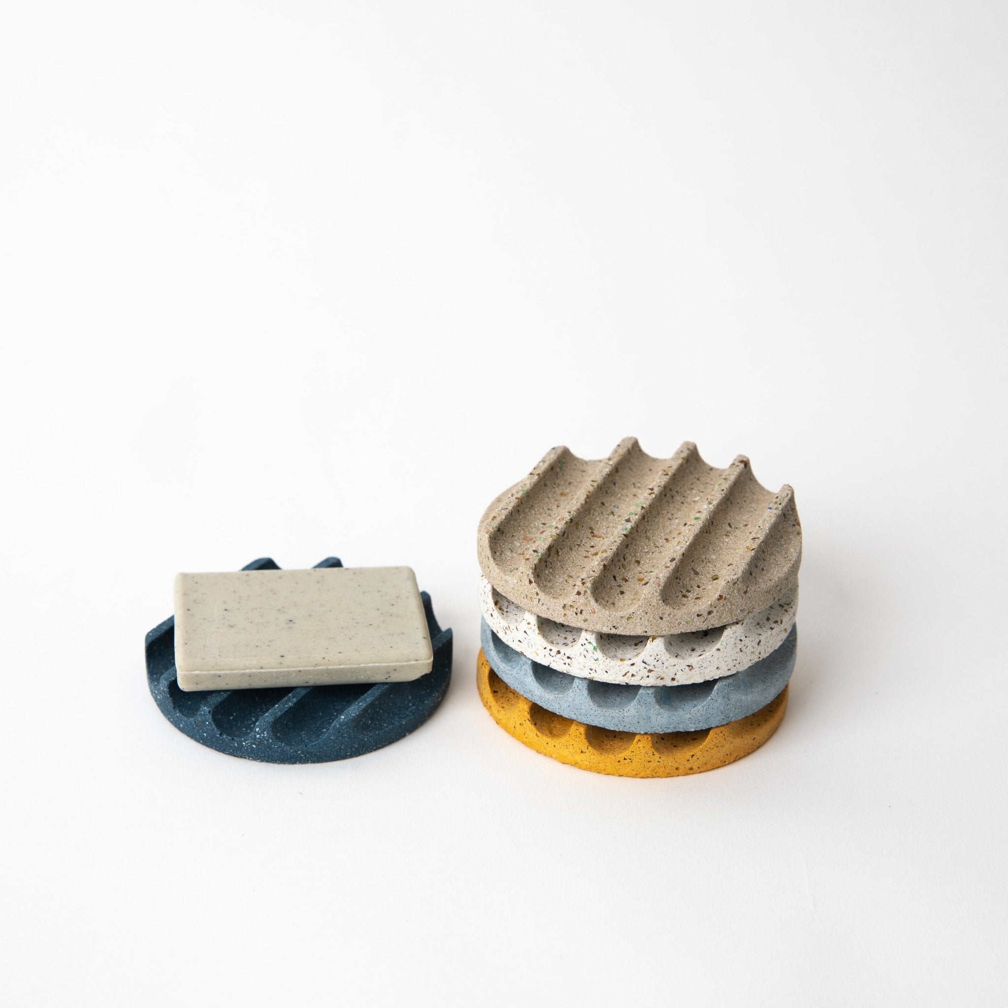 Pretti.Cool Mini Soap Dish | White Terrazzo