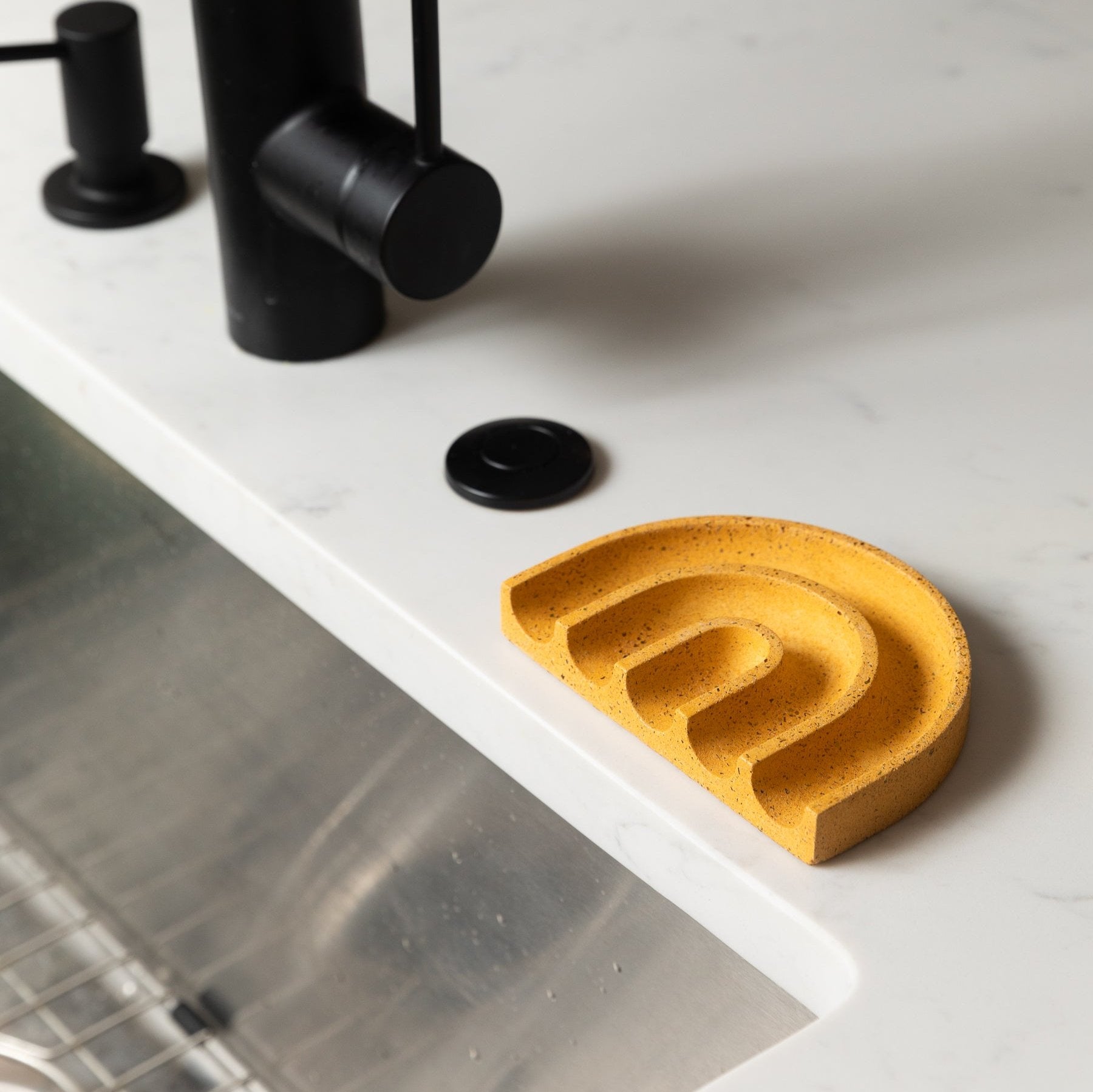 Pretti.Cool Sponge Rest | Marigold Terrazzo