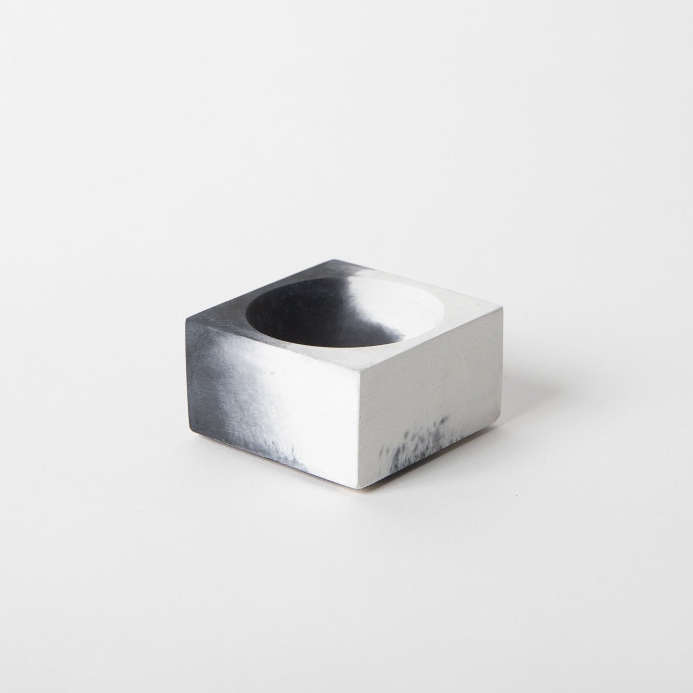Pretti.Cool Square Incense Holder | Cookies n Cream