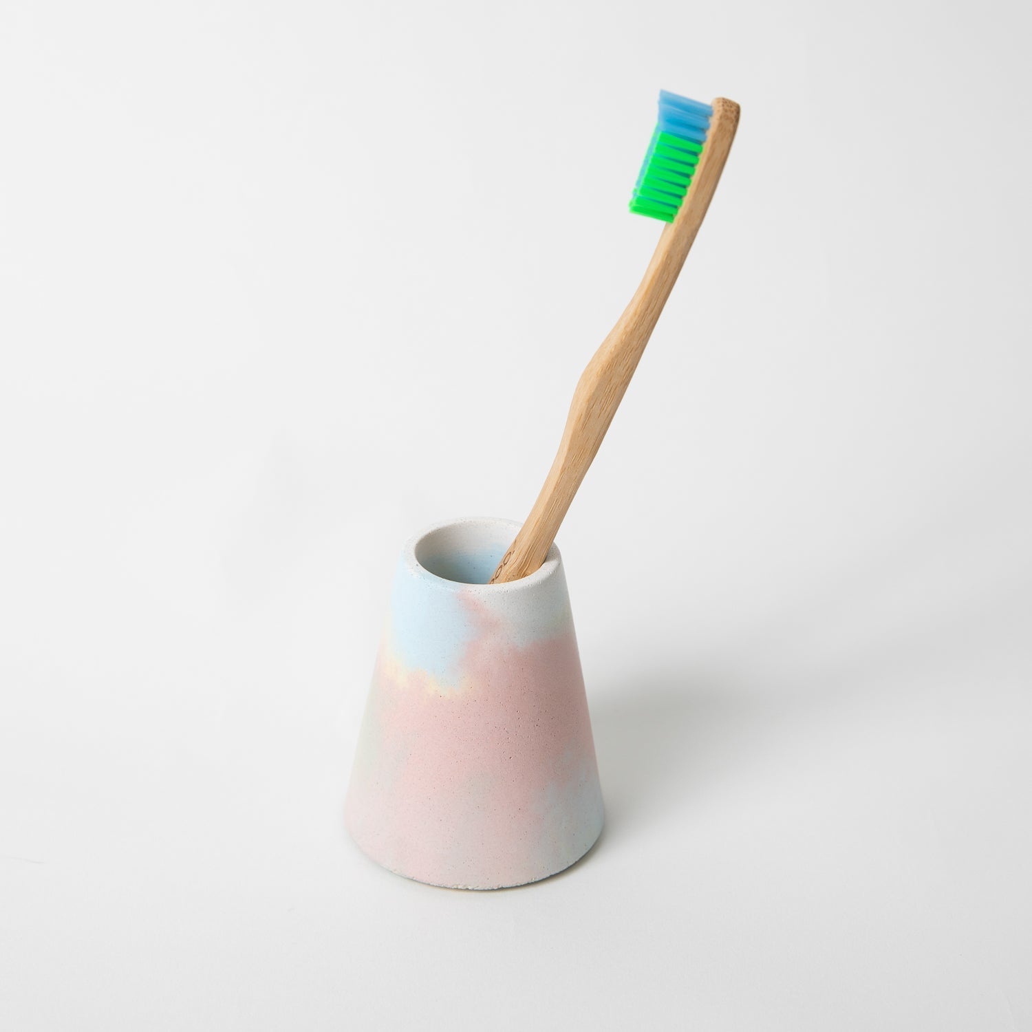 Pretti.Cool Toothbrush Holder | Jawbreaker