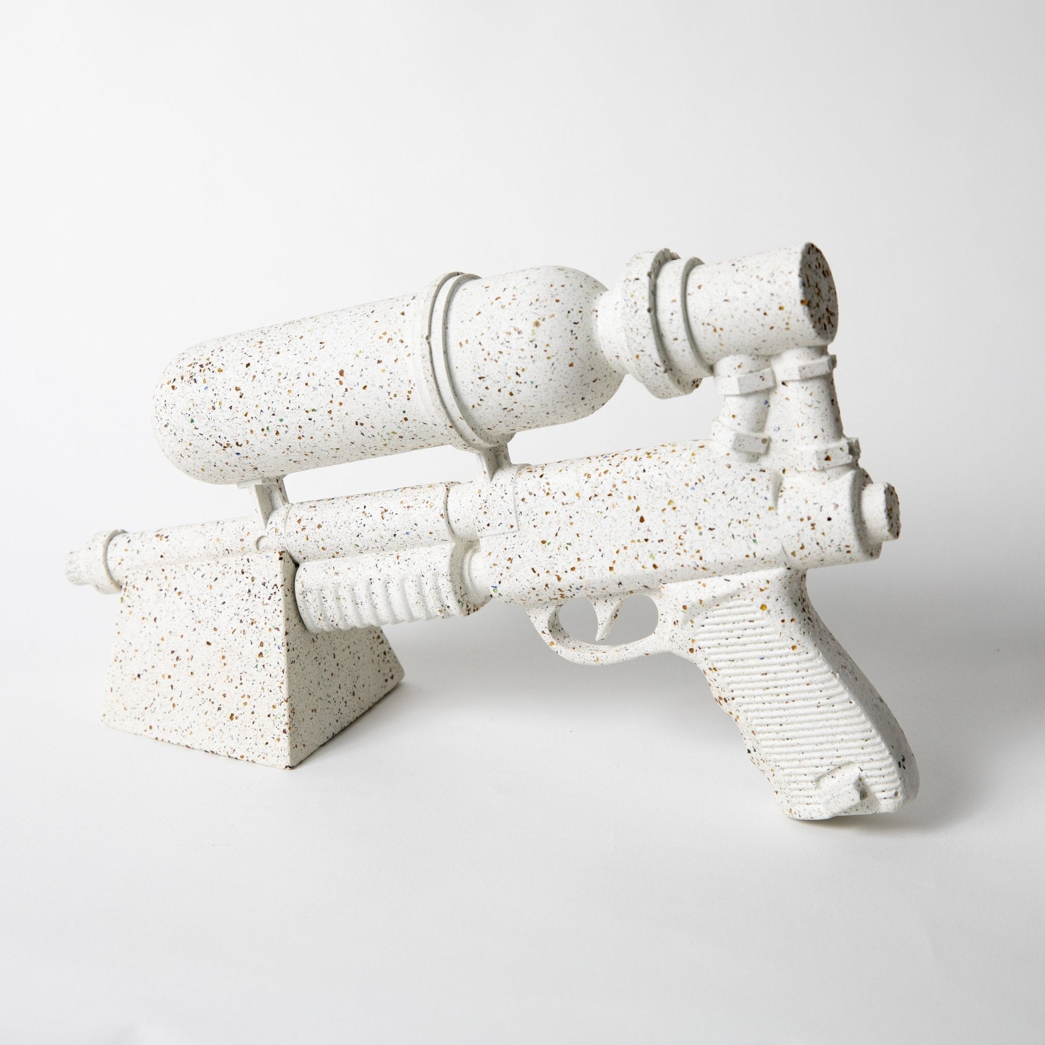 Pretti.Cool Ultra Sprayer Sculpture