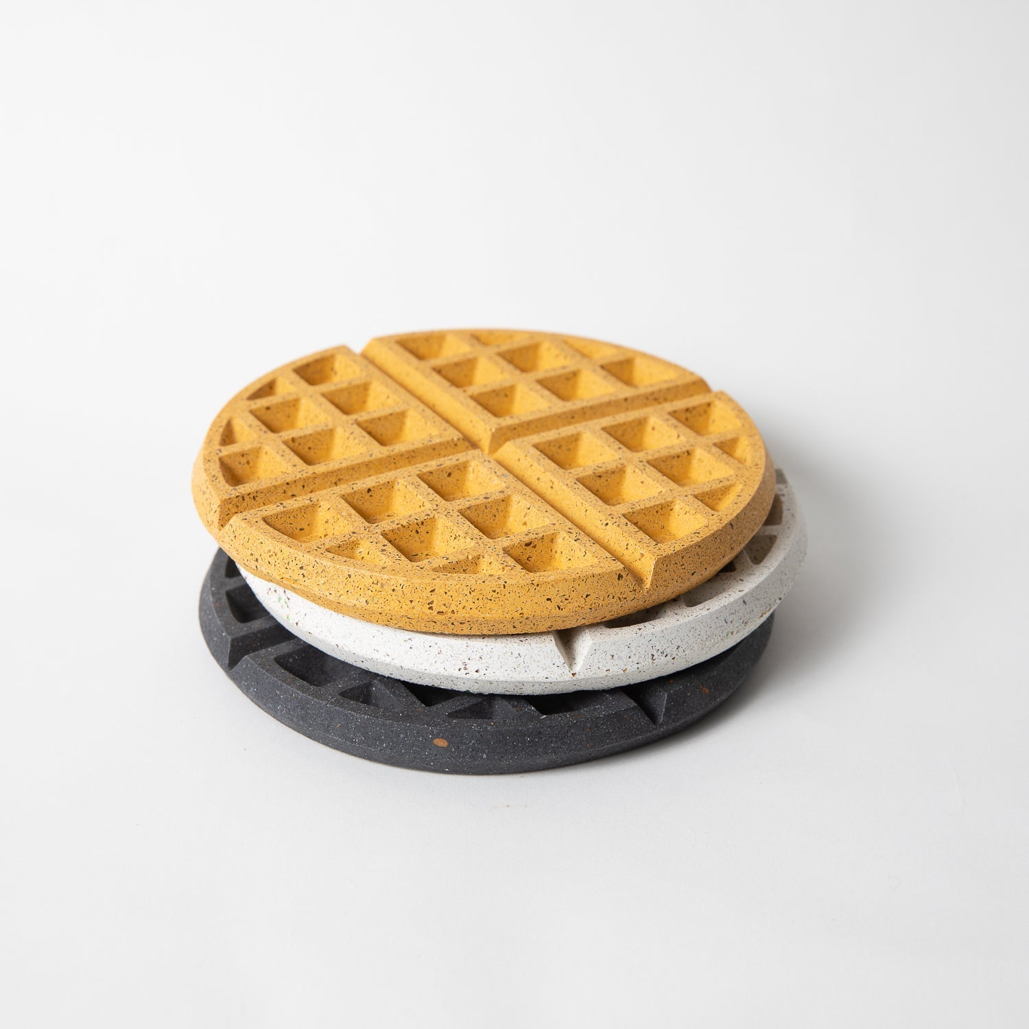 Pretti.Cool Waffle Trivet | Black Terrazzo