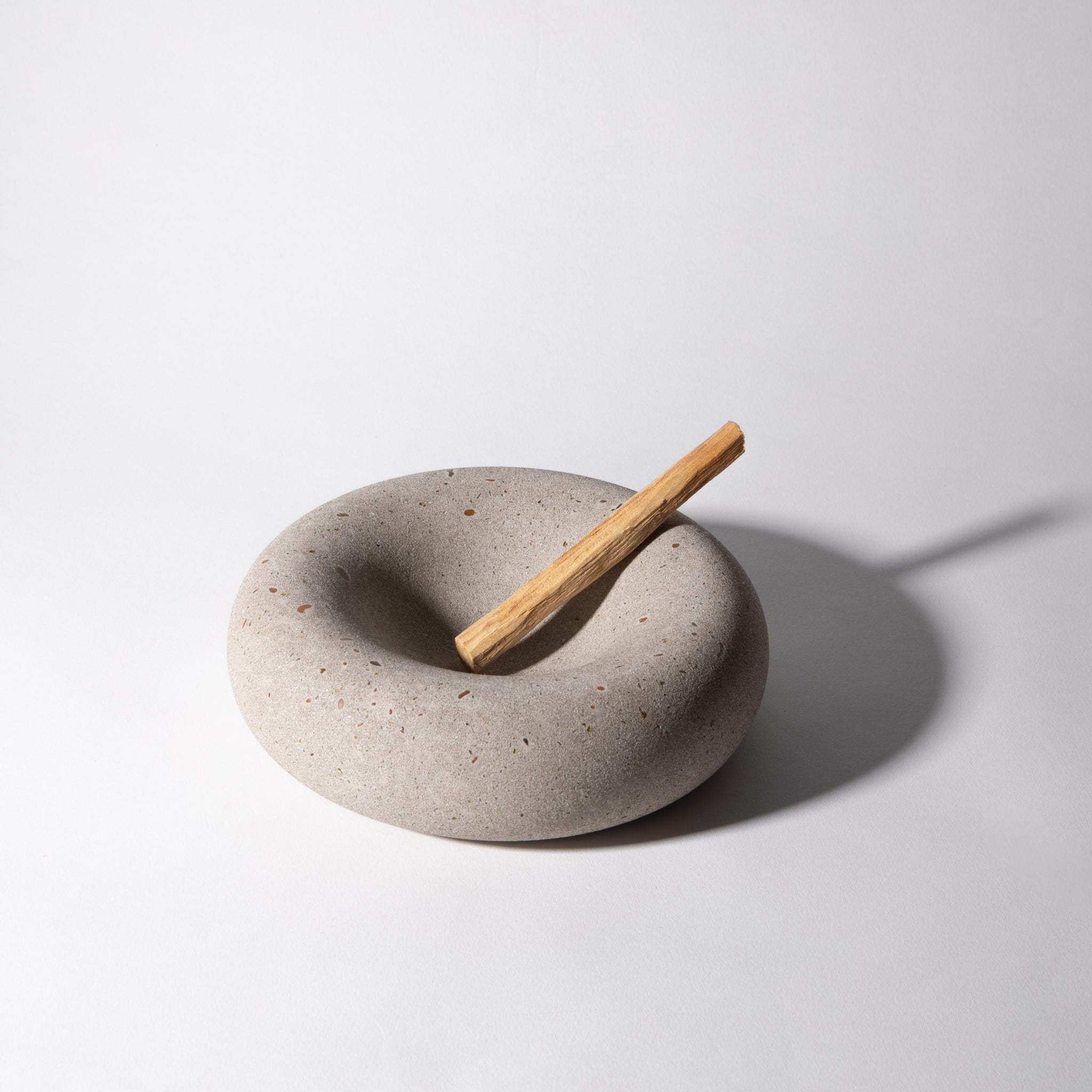 Pretti.Cool Bubble Catch All (Small) | Natural Terrazzo