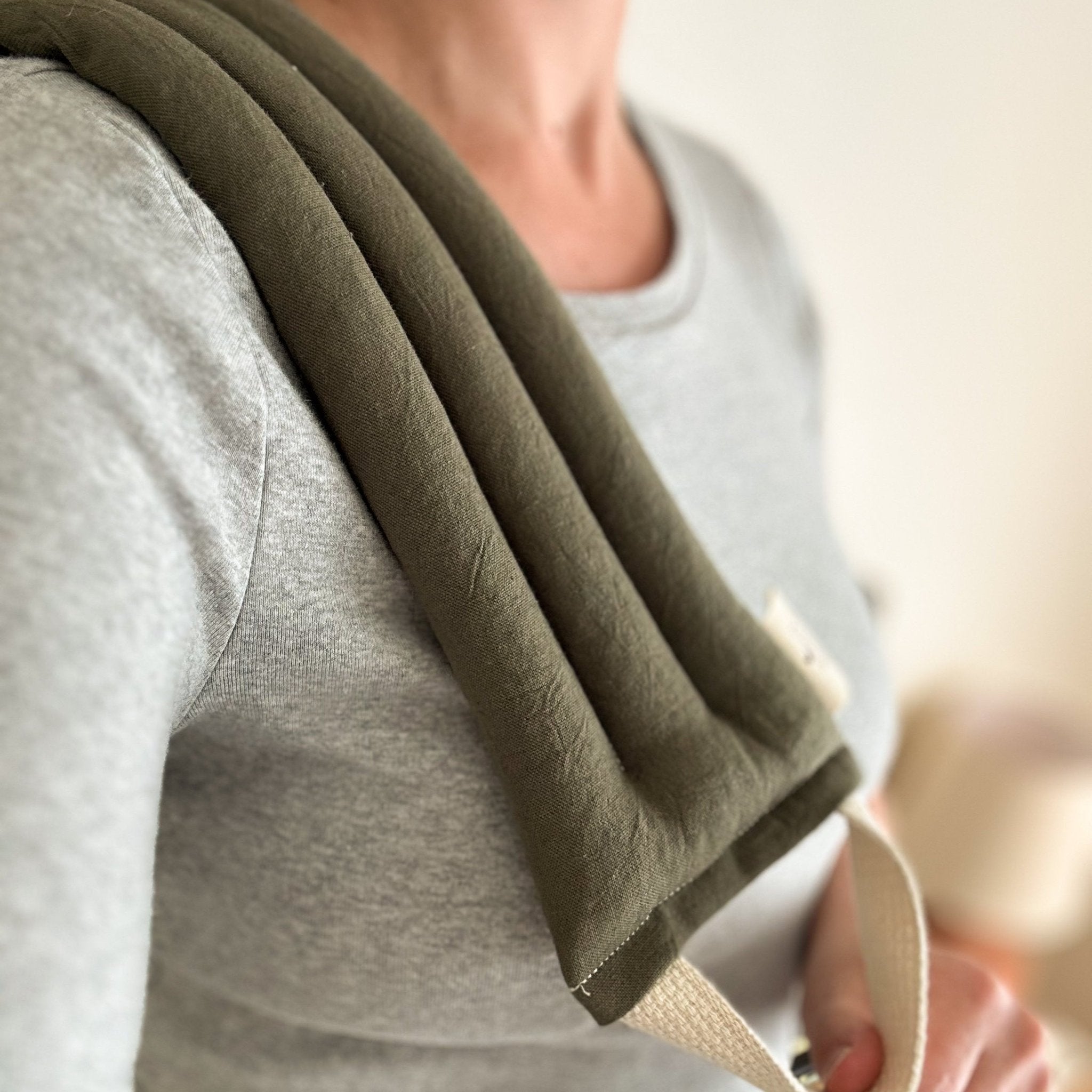 Slow North Neck Wrap - Olive