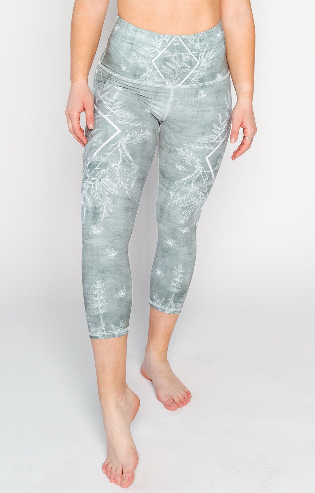 Yoga Democracy Capri Legging - Pure Sage
