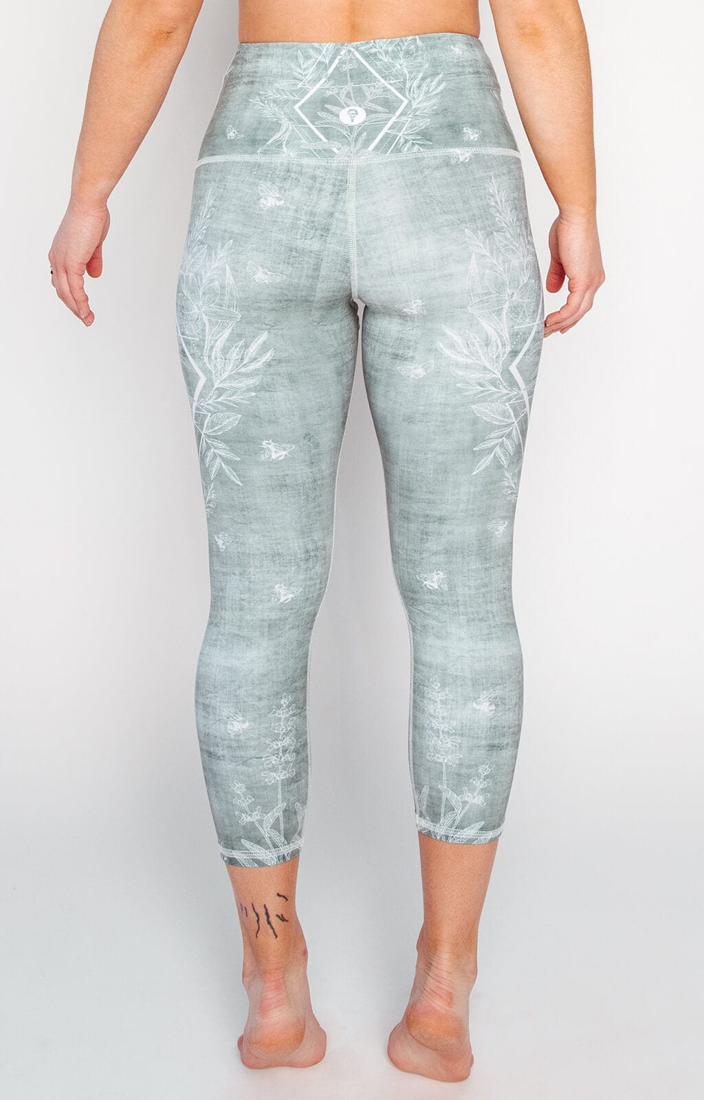 Yoga Democracy Capri Legging - Pure Sage