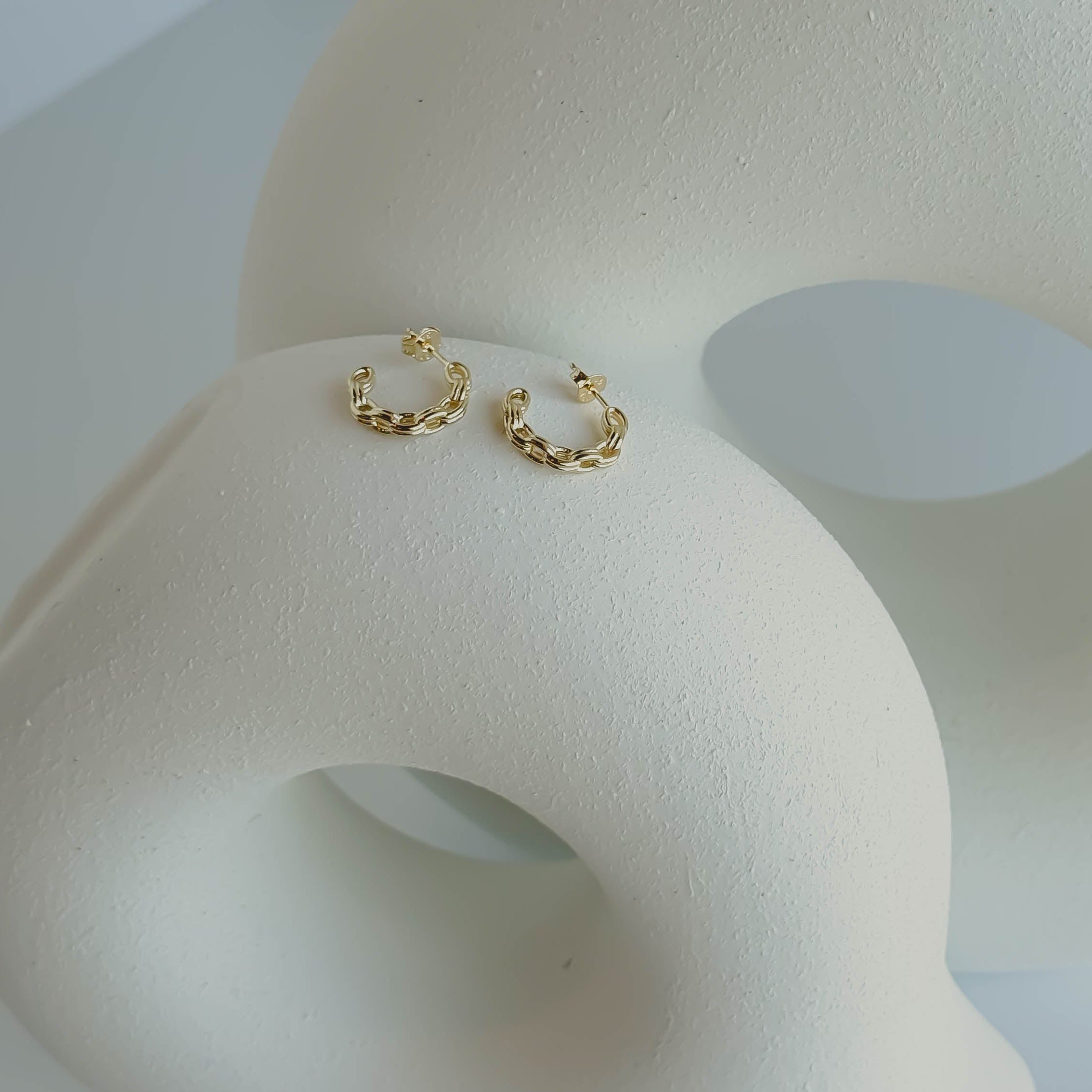 Rand Designs Sidney Chain Link Hoop Earring