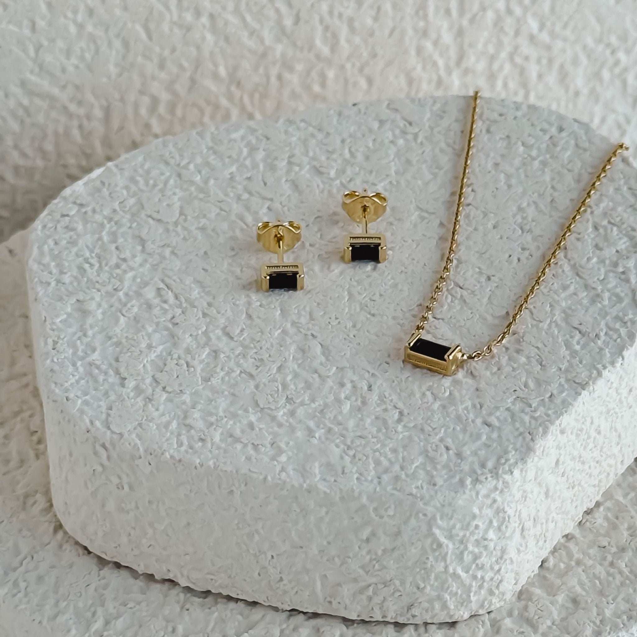 Rand Designs Henley Stud Earrings