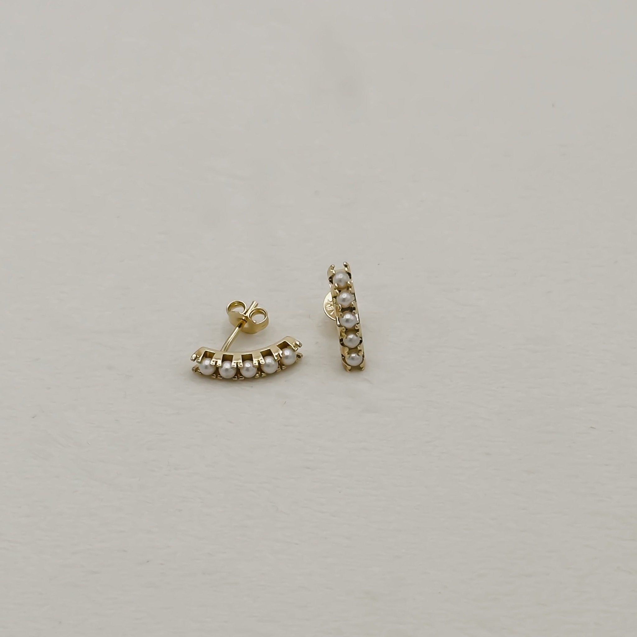 Rand Designs Millie Pearl Stud Earrings