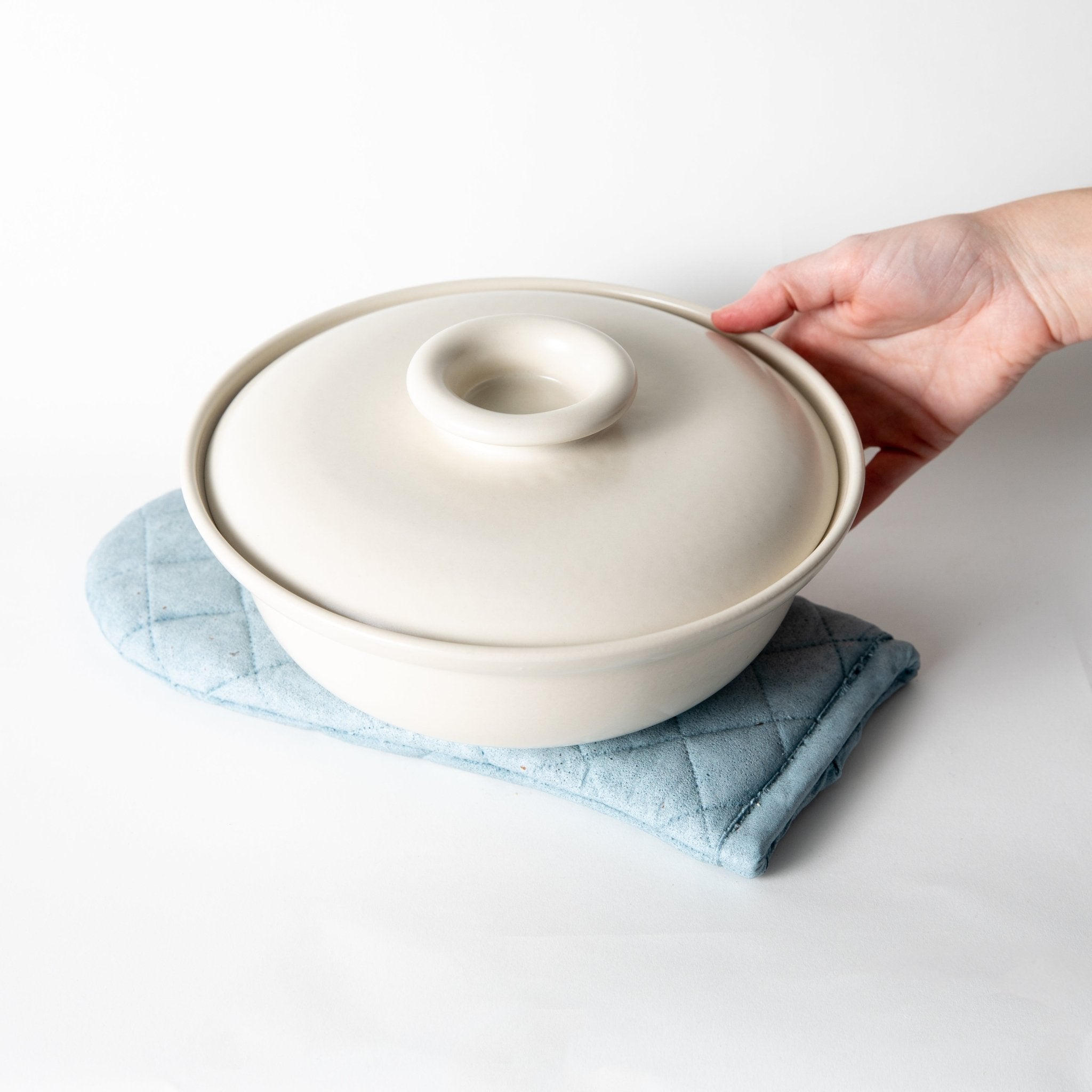 Pretti.Cool Oven Mitt Trivet | Light Blue Terrazzo