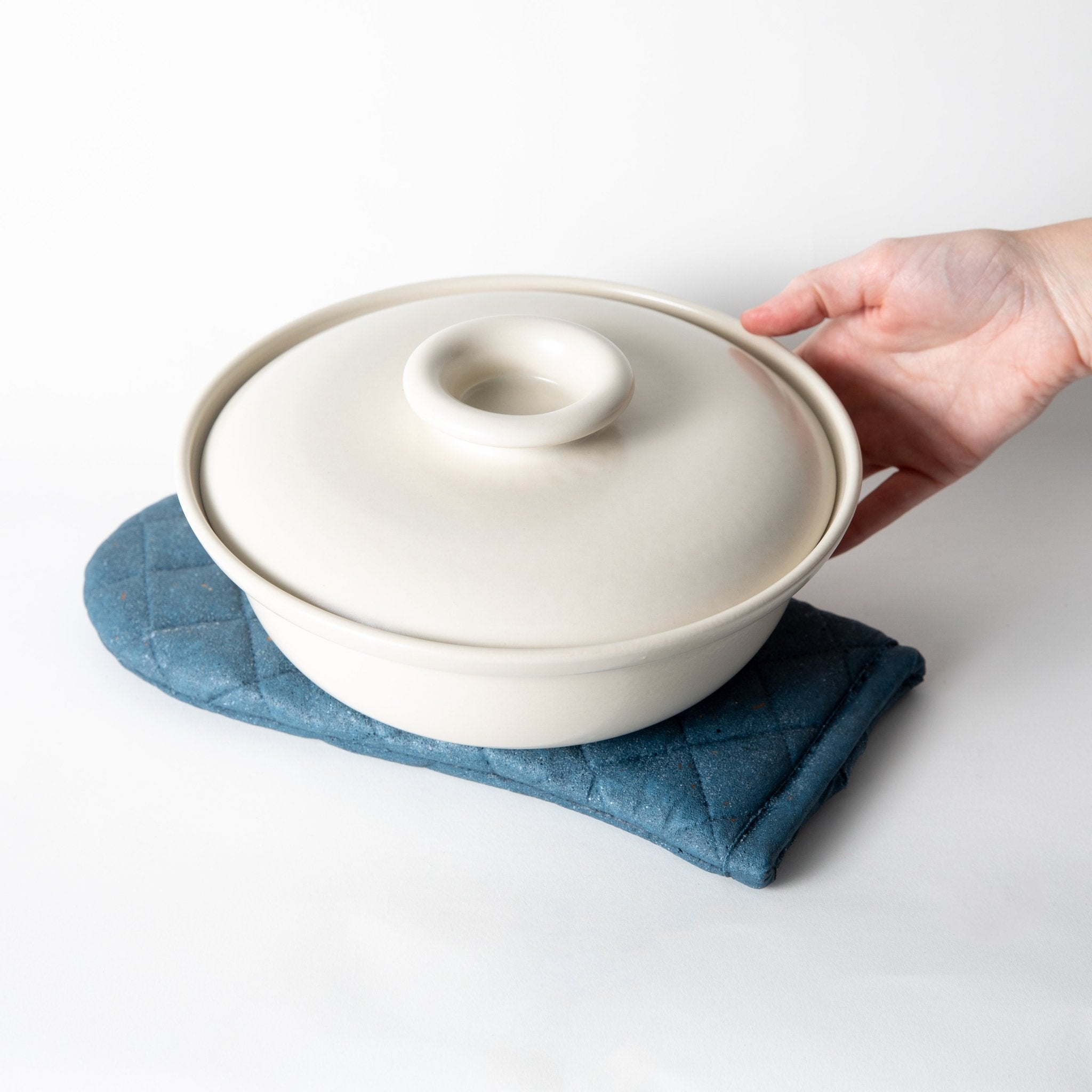 Pretti.Cool Oven Mitt Trivet | Cobalt Terrazzo