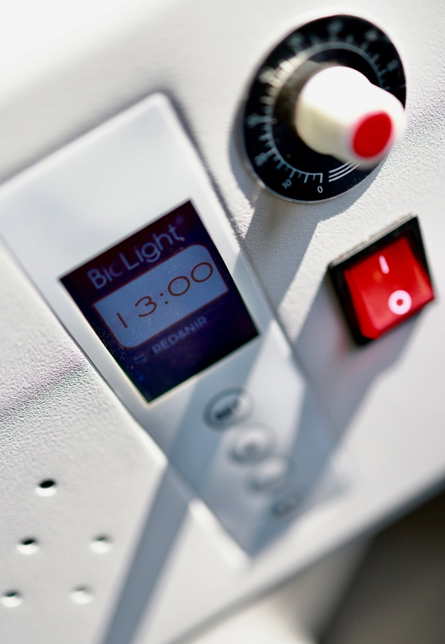 BioLight Adapt System: Professional 360° Red Light Therapy with Customizable Wavelengths & Adjustable Frequencies