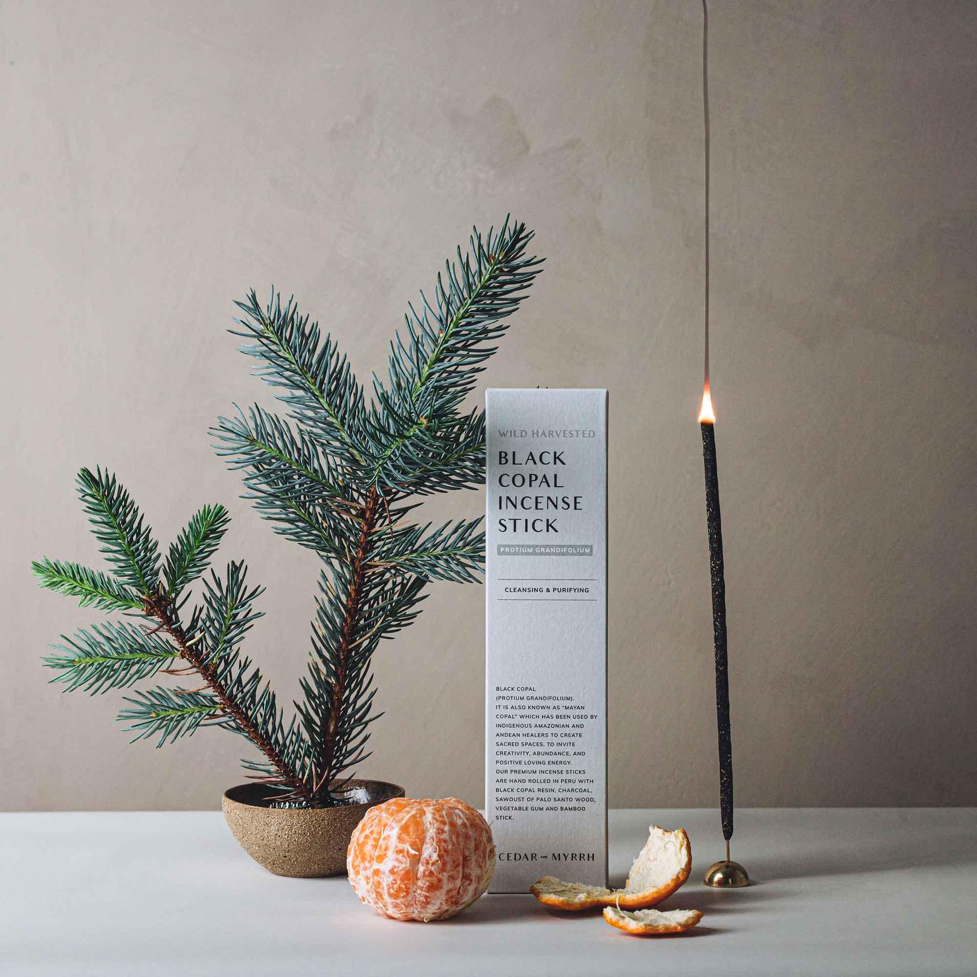 Incienso de copal negro enrollado a mano | 7 varillas